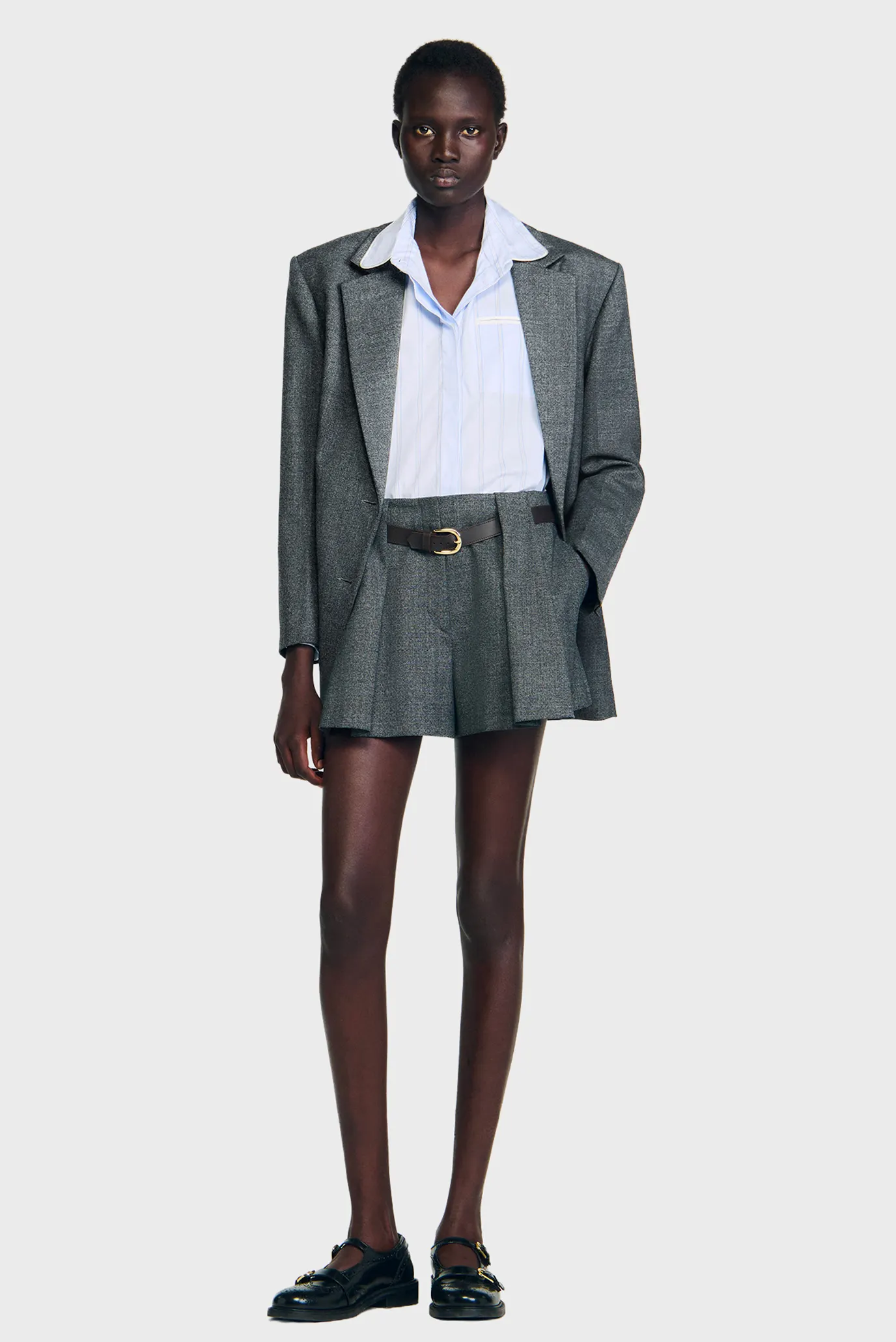 Жіноча блакитна сорочка у смужку 2