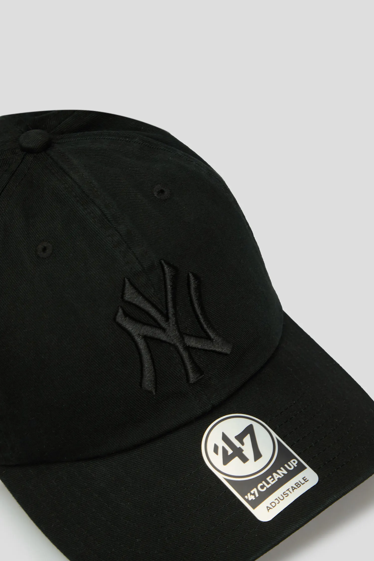 Черная кепка 4