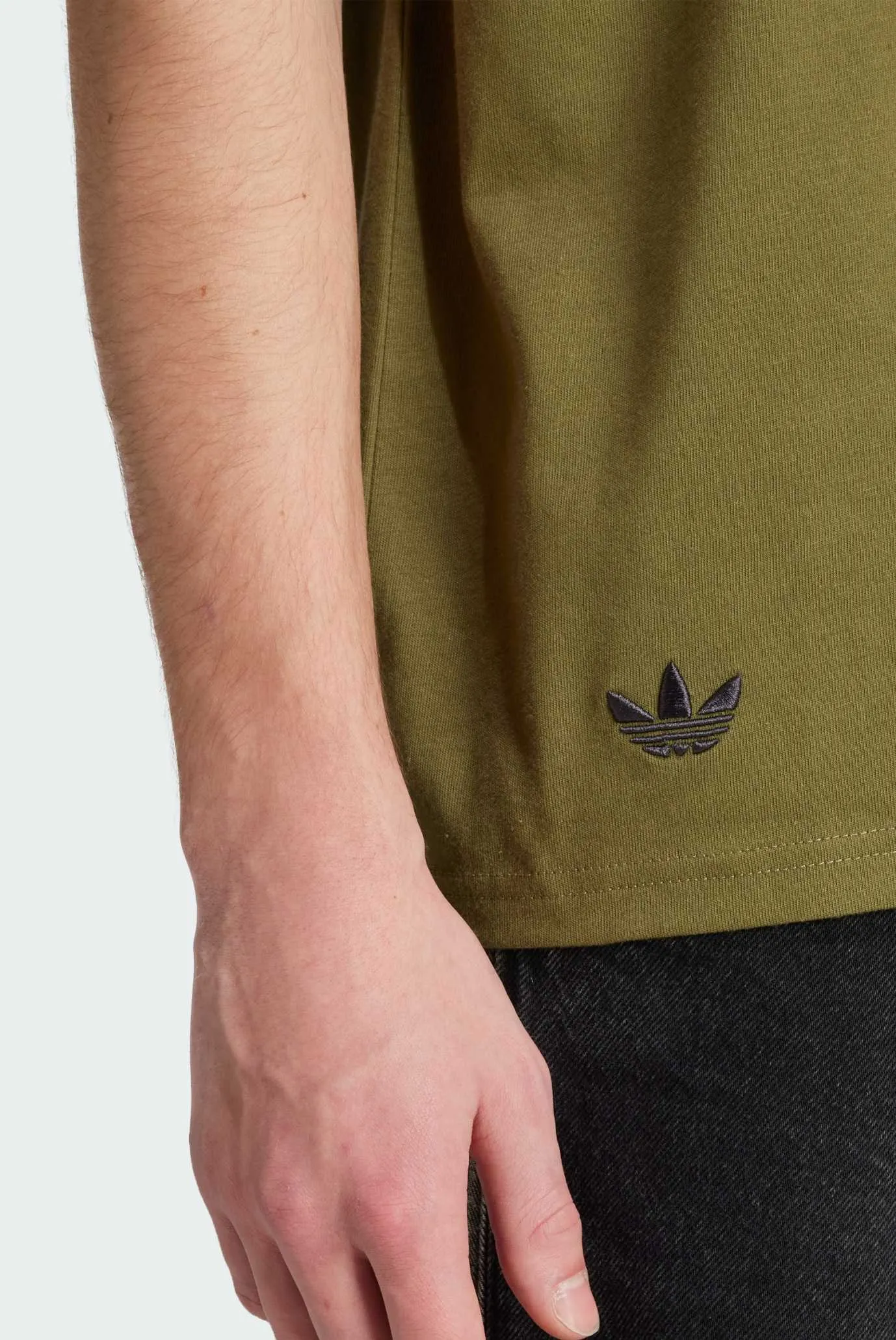 Чоловіча оливкова футболка Neuclassics 5