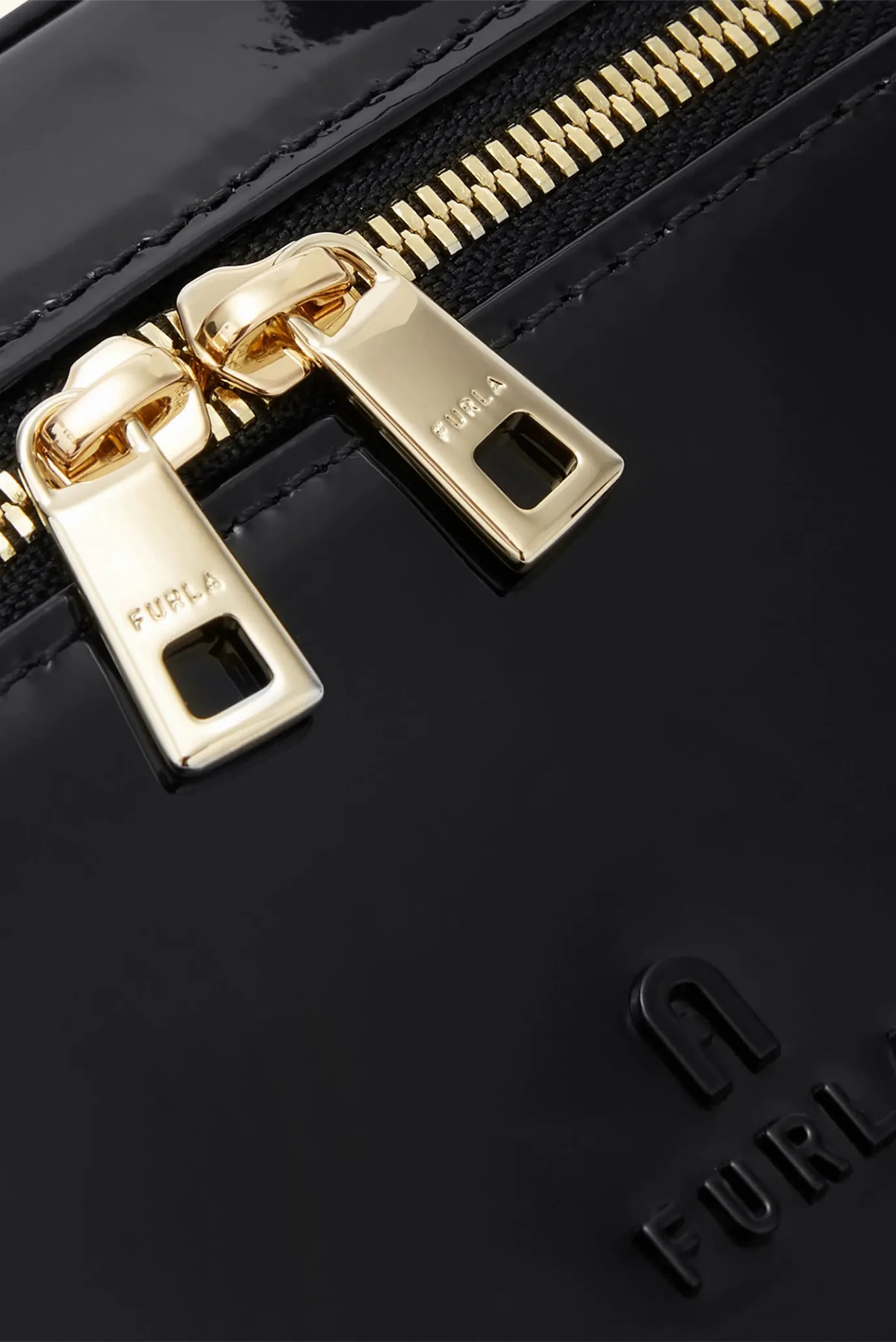 Женская черная кожаная сумка 2