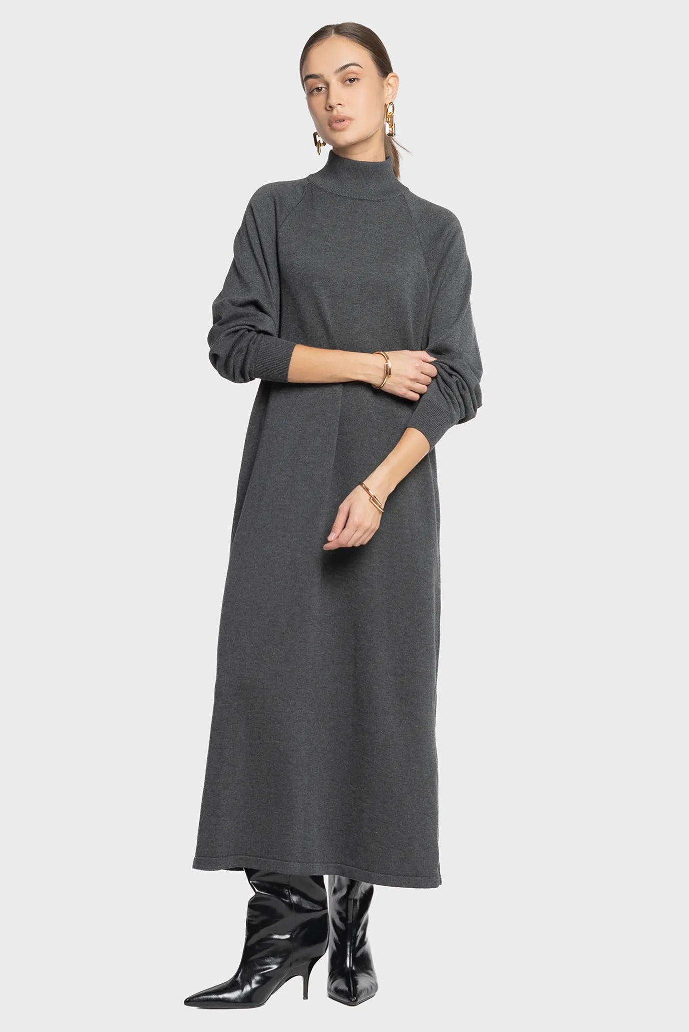 Женское темно-серое платье 1