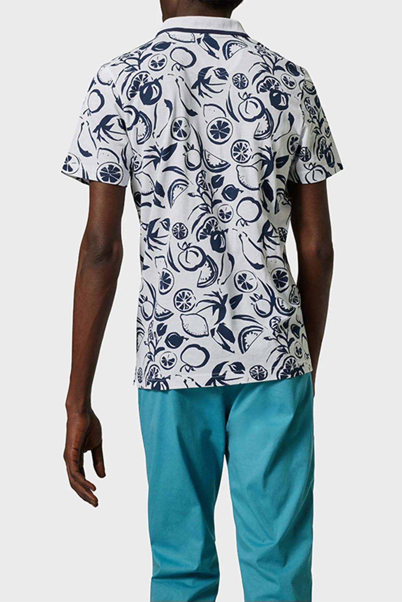 Мужское белое поло с узором 2