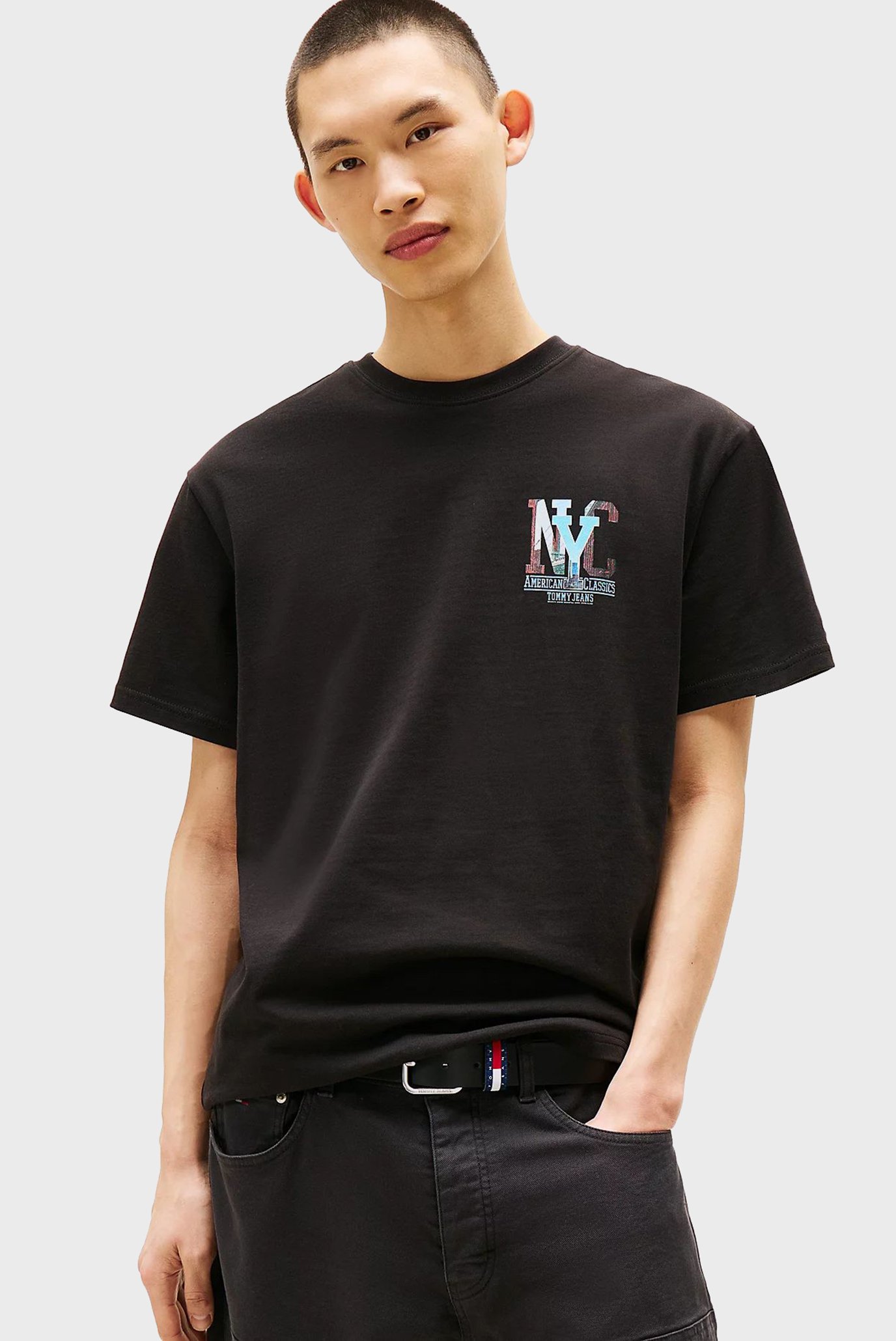 Мужская черная футболка RLX NOVELTY GRAPHIC Черный XXL Tommy Jeans DM0DM21831 Мужская черная футболка RLX NOVELTY GRAPHIC Черный XXL Tommy Jeans DM0DM21831