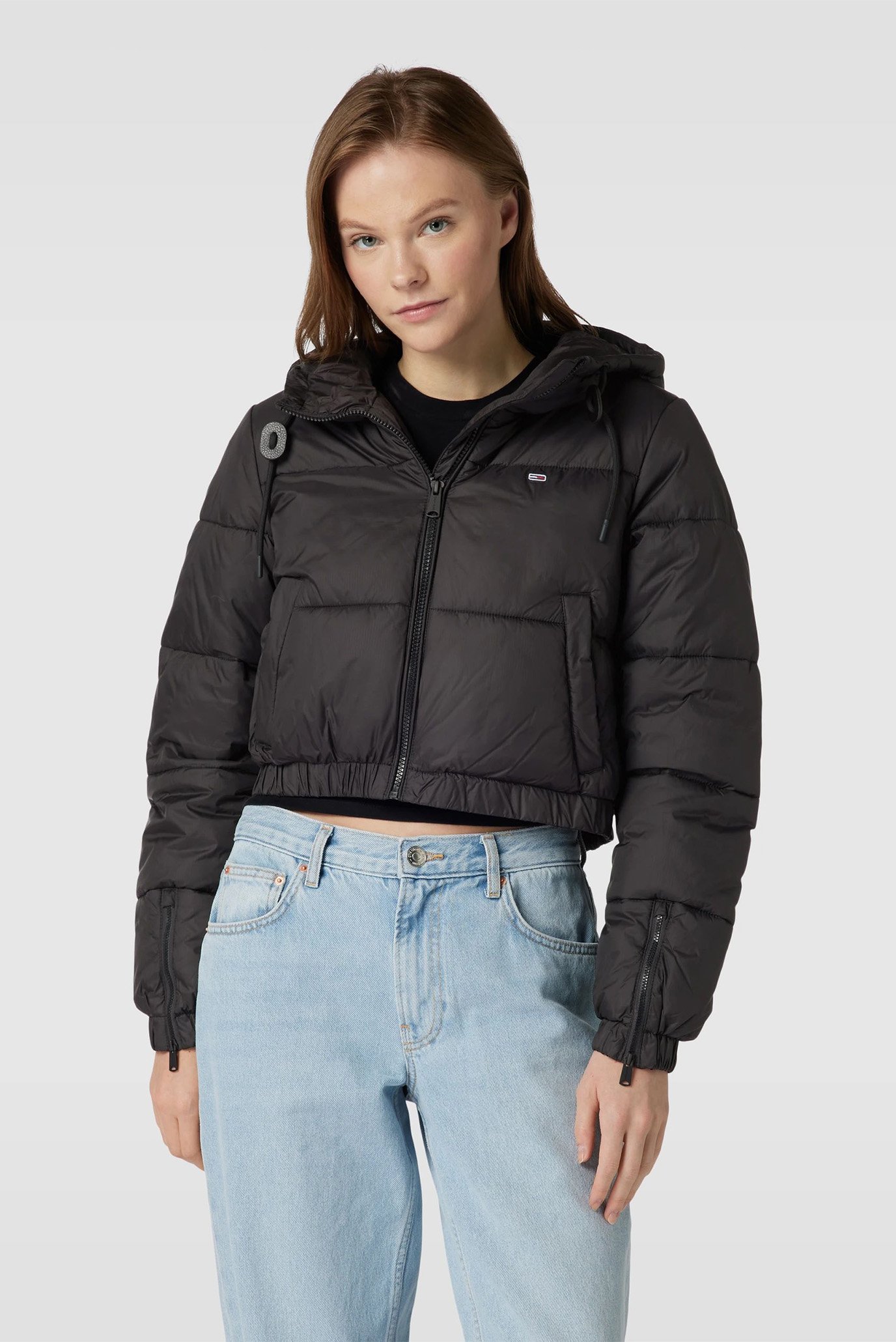 Женская черная куртка TJW CRP HOODED PUFFER 1