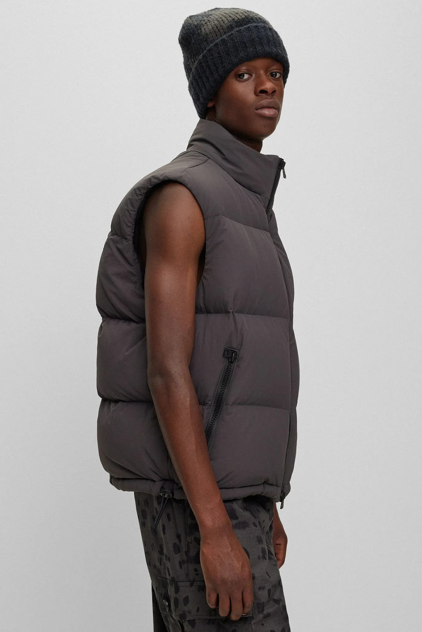 Чоловіча темно-сіра вовняна шапка з візерунком 5