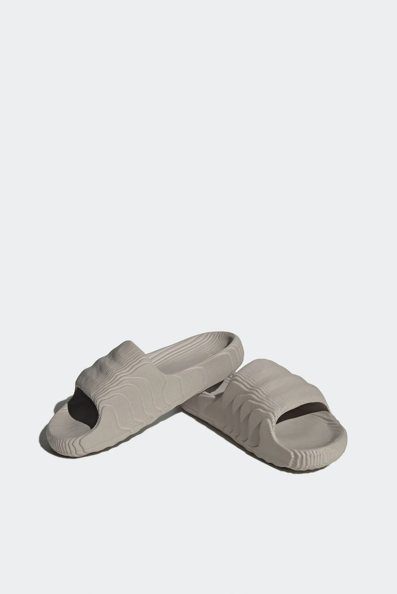 Чоловічі сірі слайдери Adilette 22 4