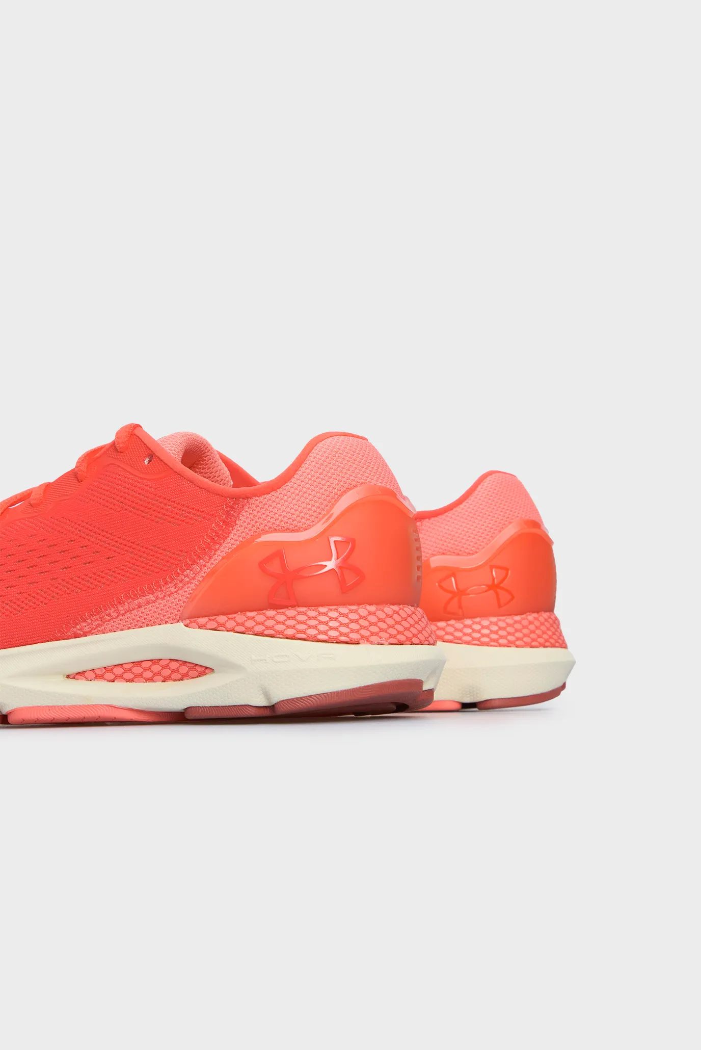 Жіночі червоні кросівки UA W HOVR Sonic 6 2