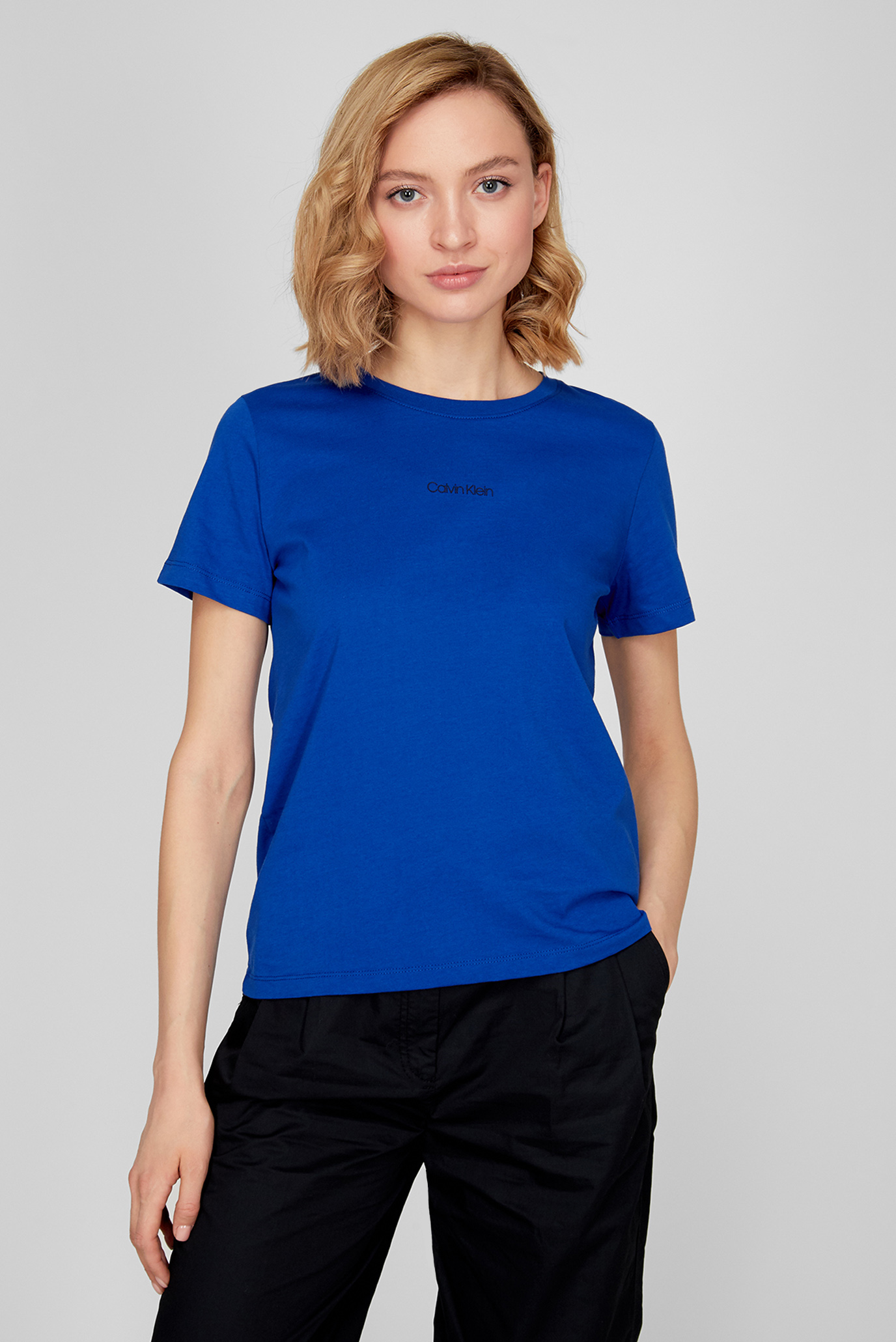 Женская синяя футболка 1