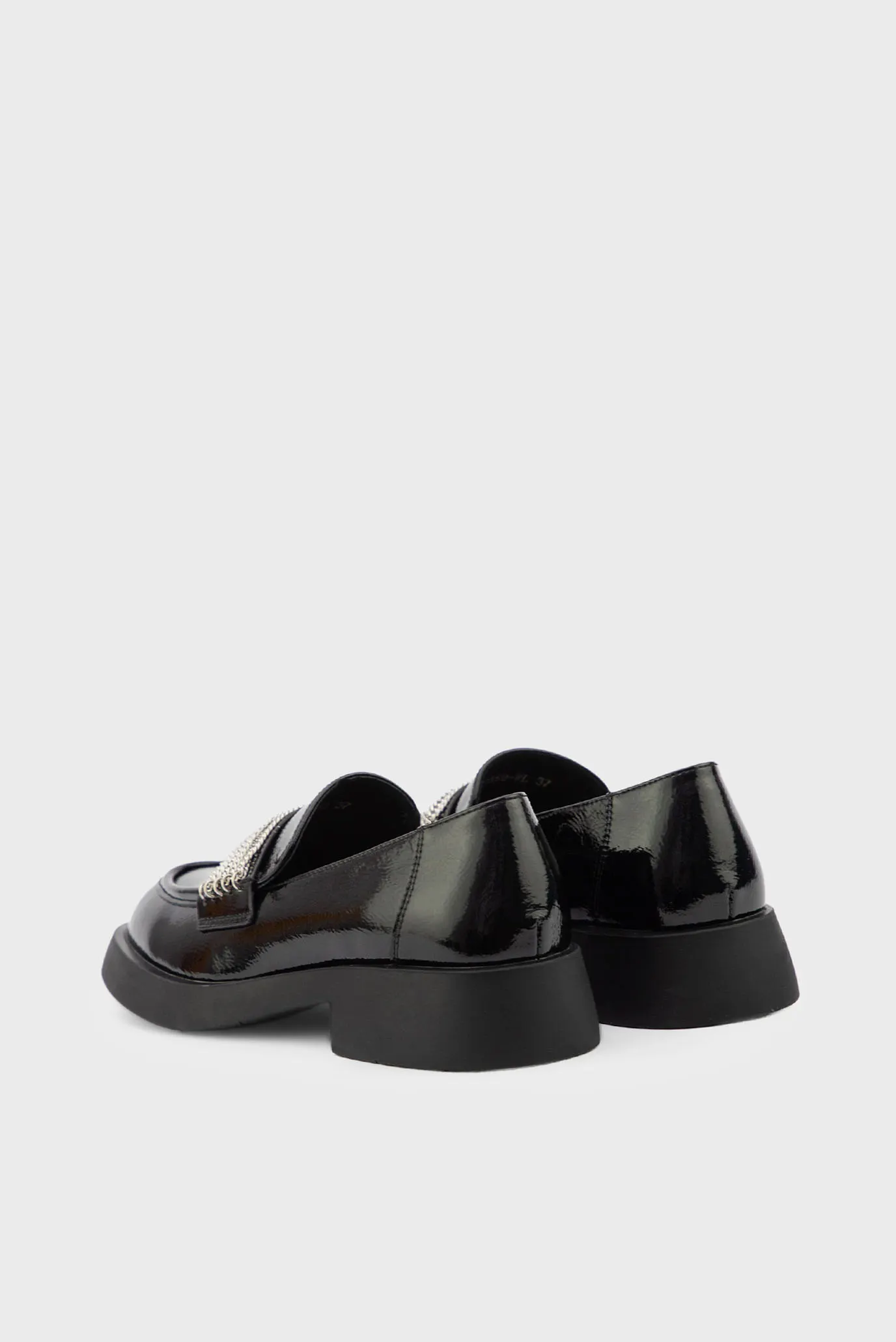 Жіночі чорні шкіряні лофери 4