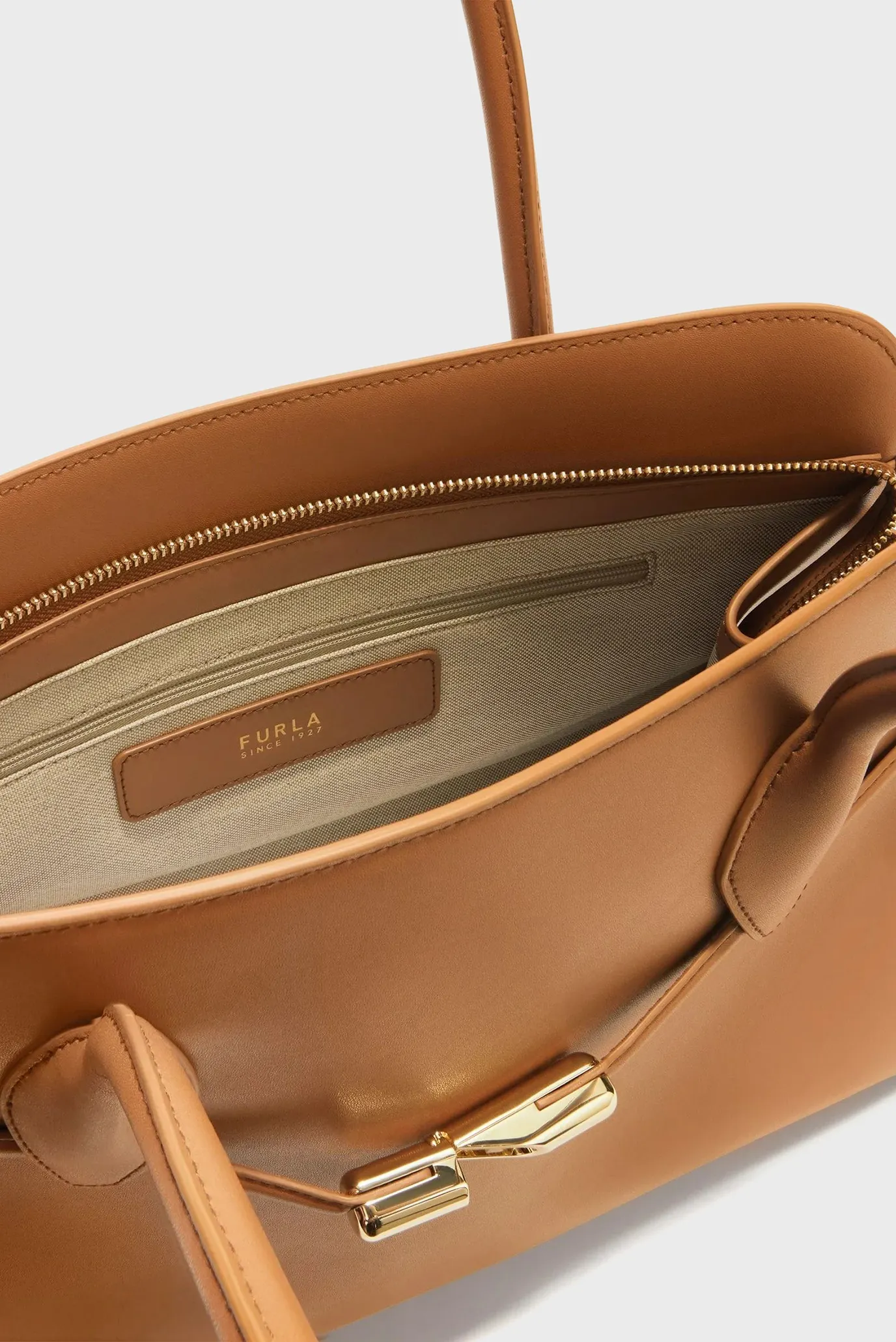 Женская рыжая кожаная сумка 2