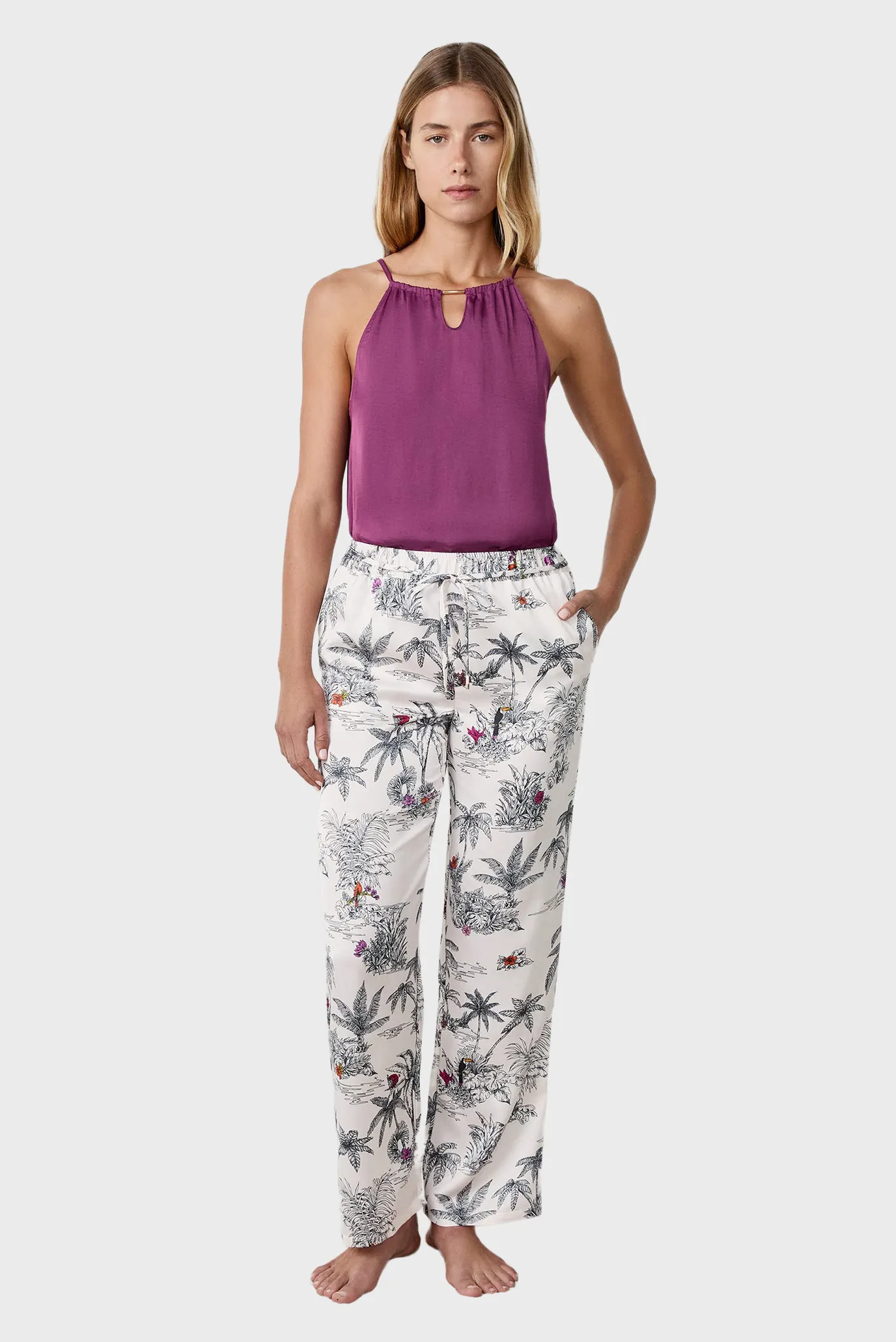 Жіночі білі брюки з візерунком SELVA 2