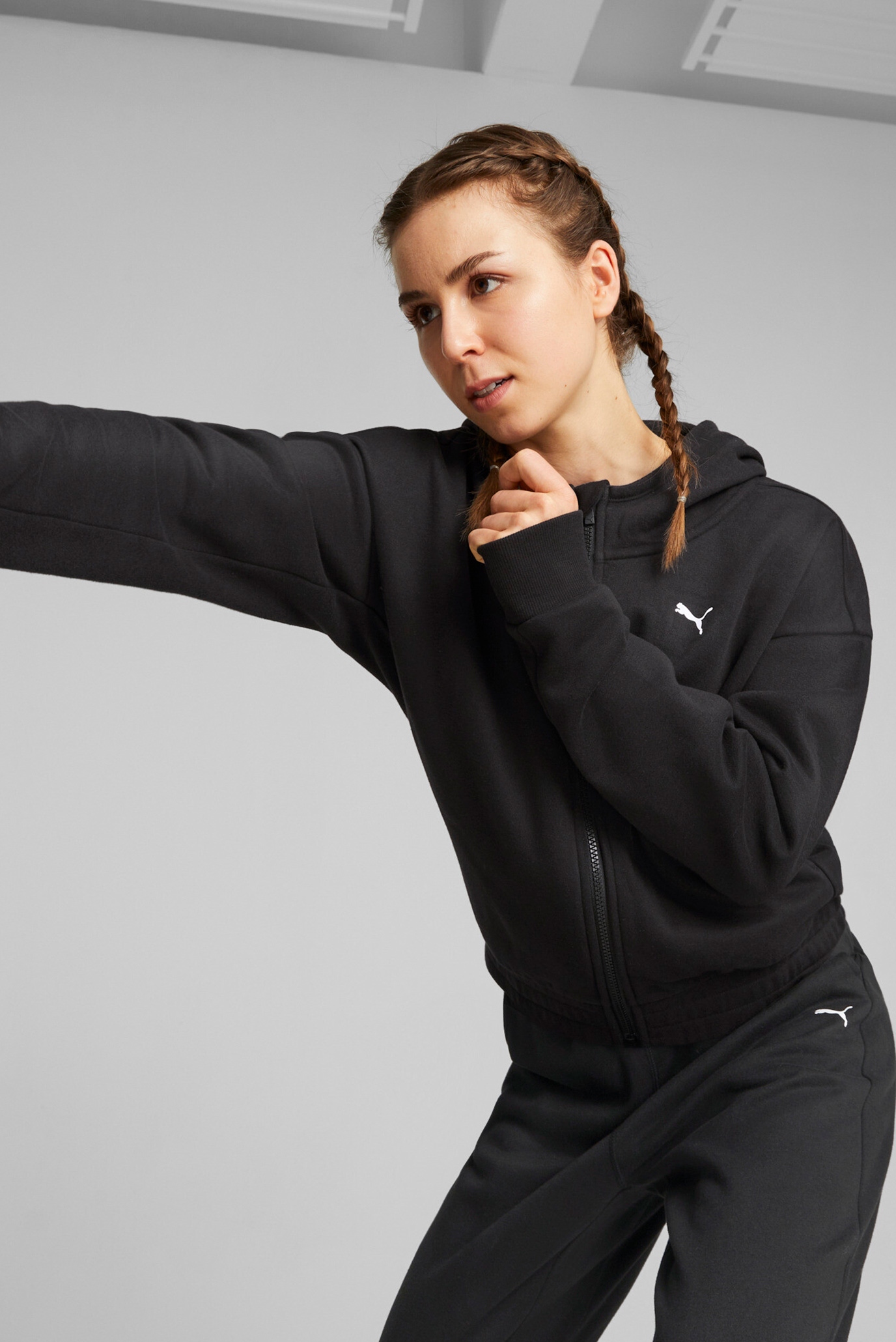 Женское черное худи Train Favourite Women’s Full-Zip Training Fleece 1