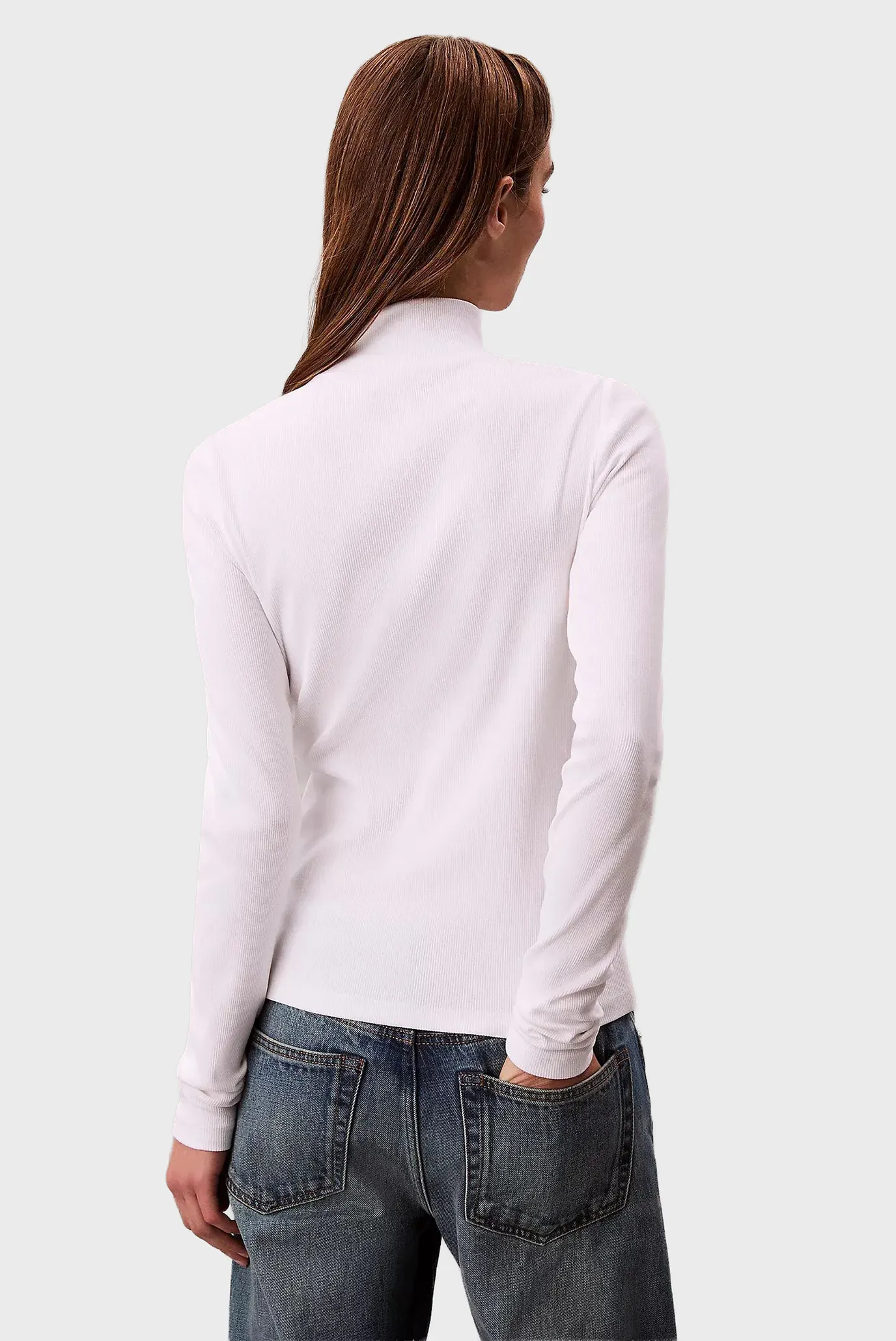 Жіночий білий гольф WOVEN LABEL 3