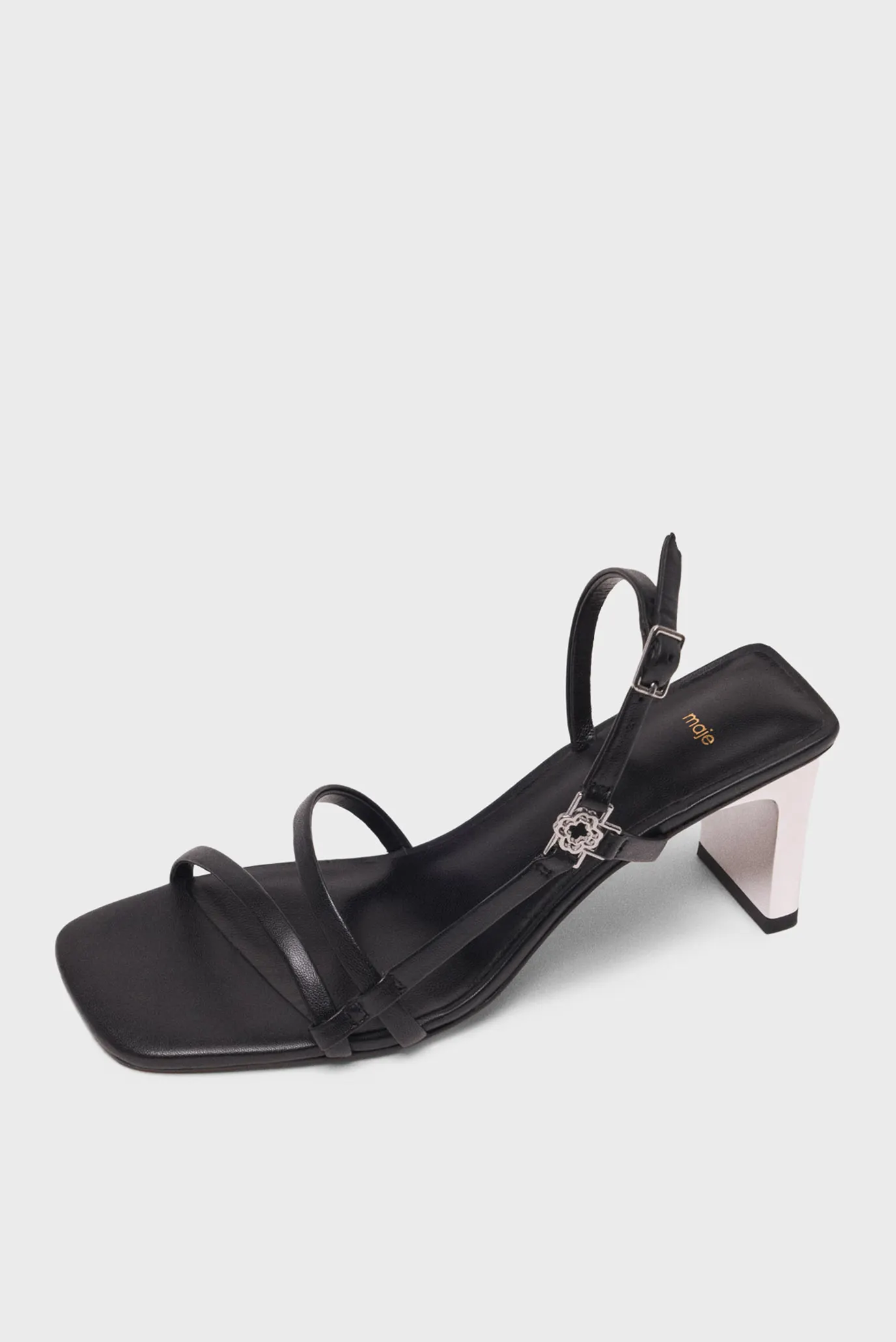 Жіночі чорні шкіряні босоніжки 6