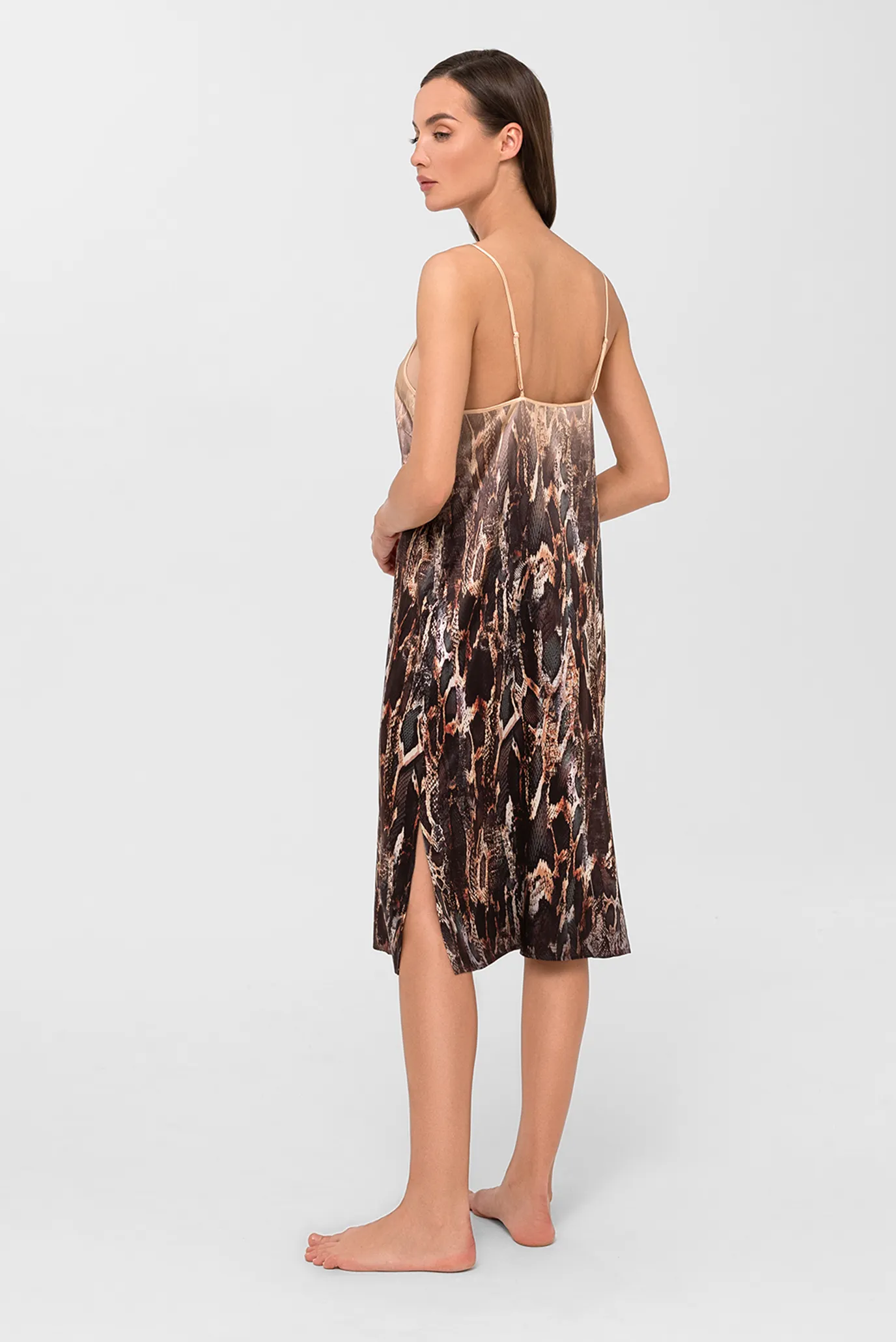 Жіноча шовкова нічна сорочка з візерунком 3