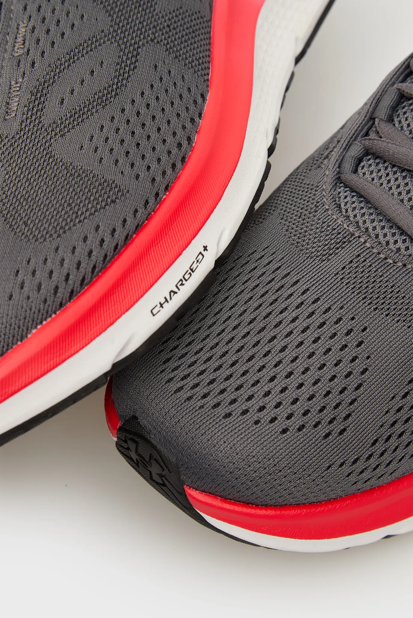 Мужские серые кроссовки UA Charged Pursuit 4 BL 2