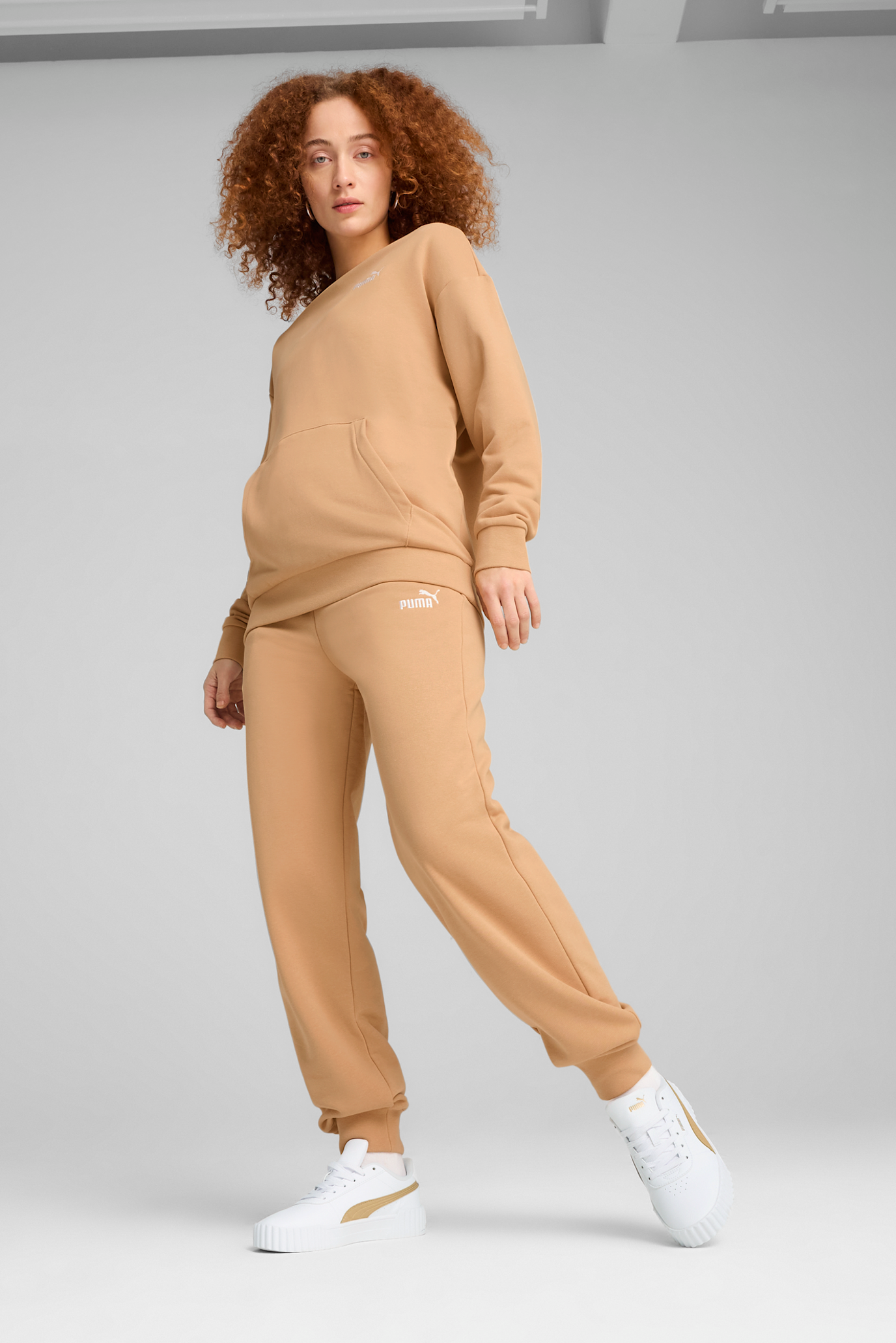 Жіночий персиковий спортивний костюм (світшот, штани) Relaxed Sweat Suit Women 1