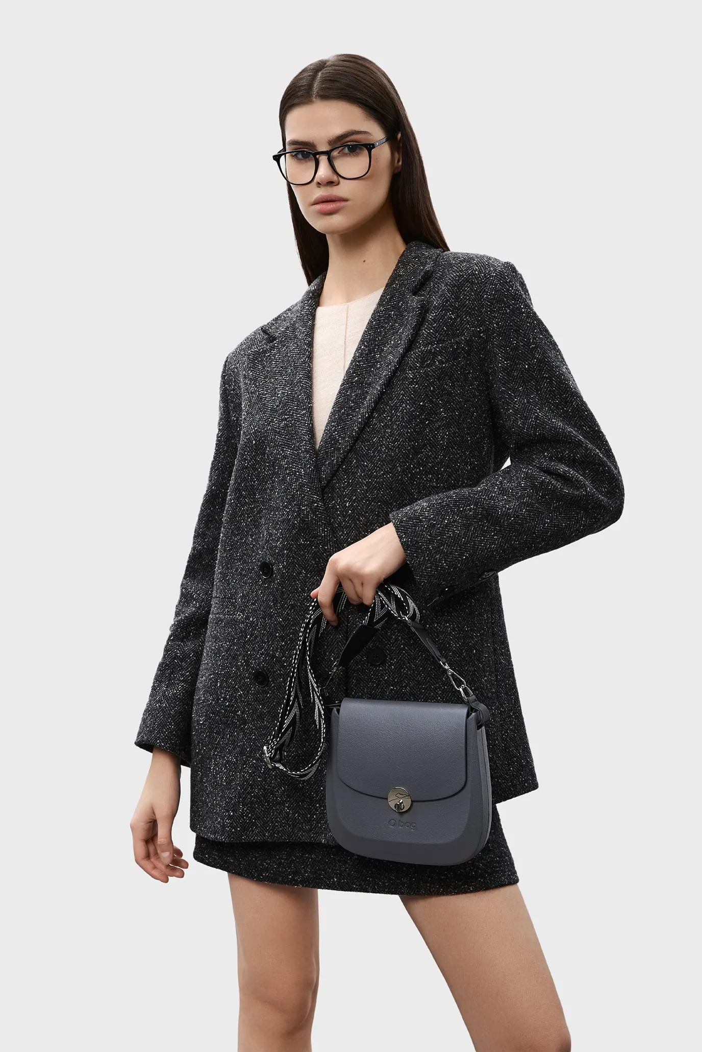 Жіноча сіра сумка Chase 2