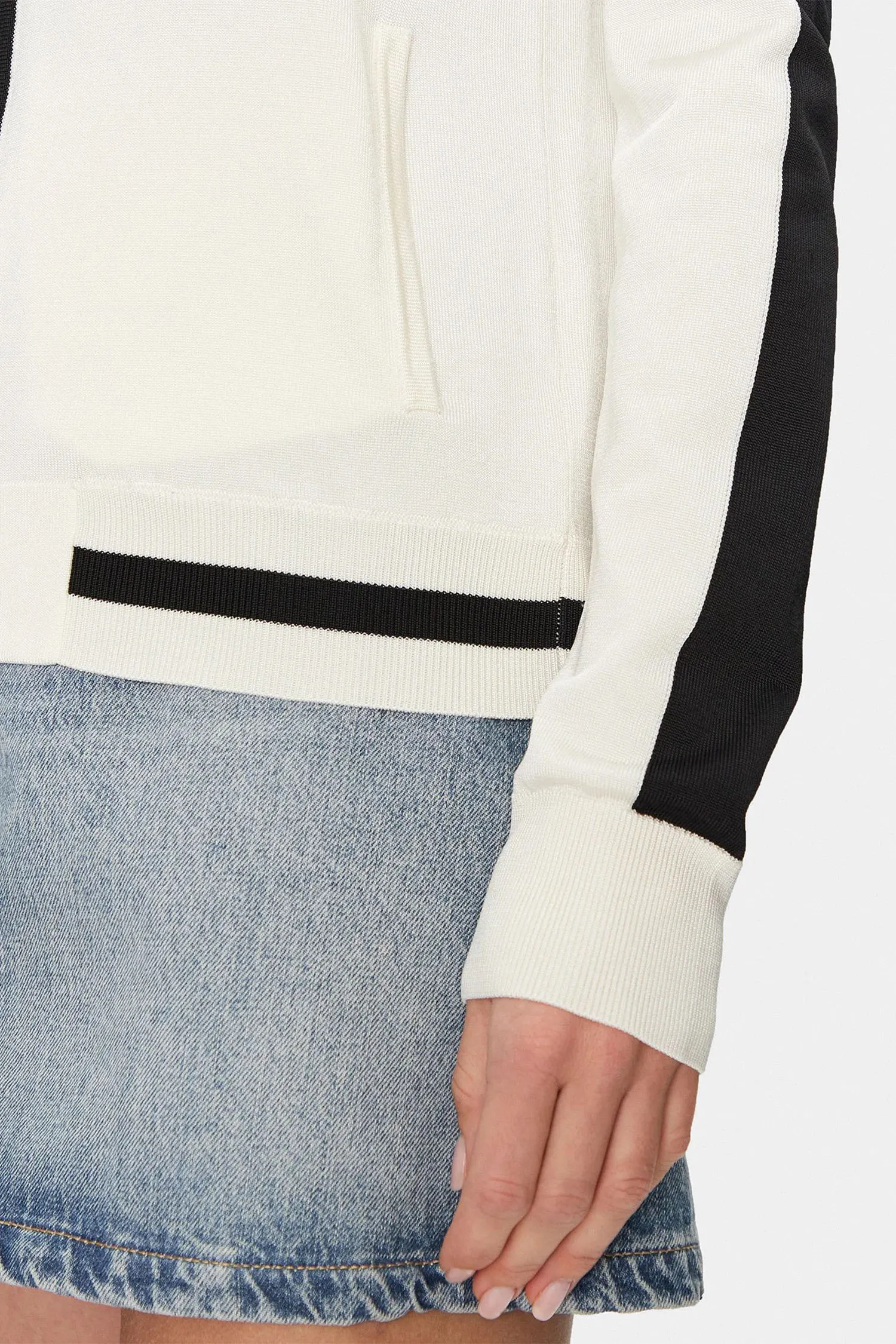 Жіночий бежевий кардиган 4