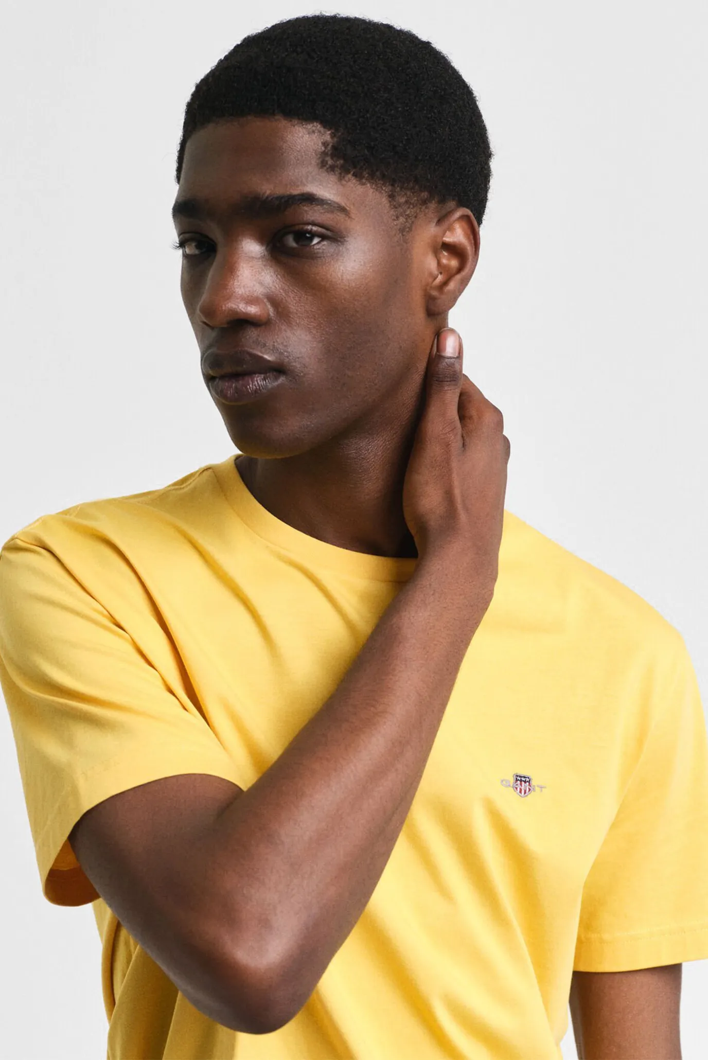 Мужская желтая футболка REG SHIELD 3