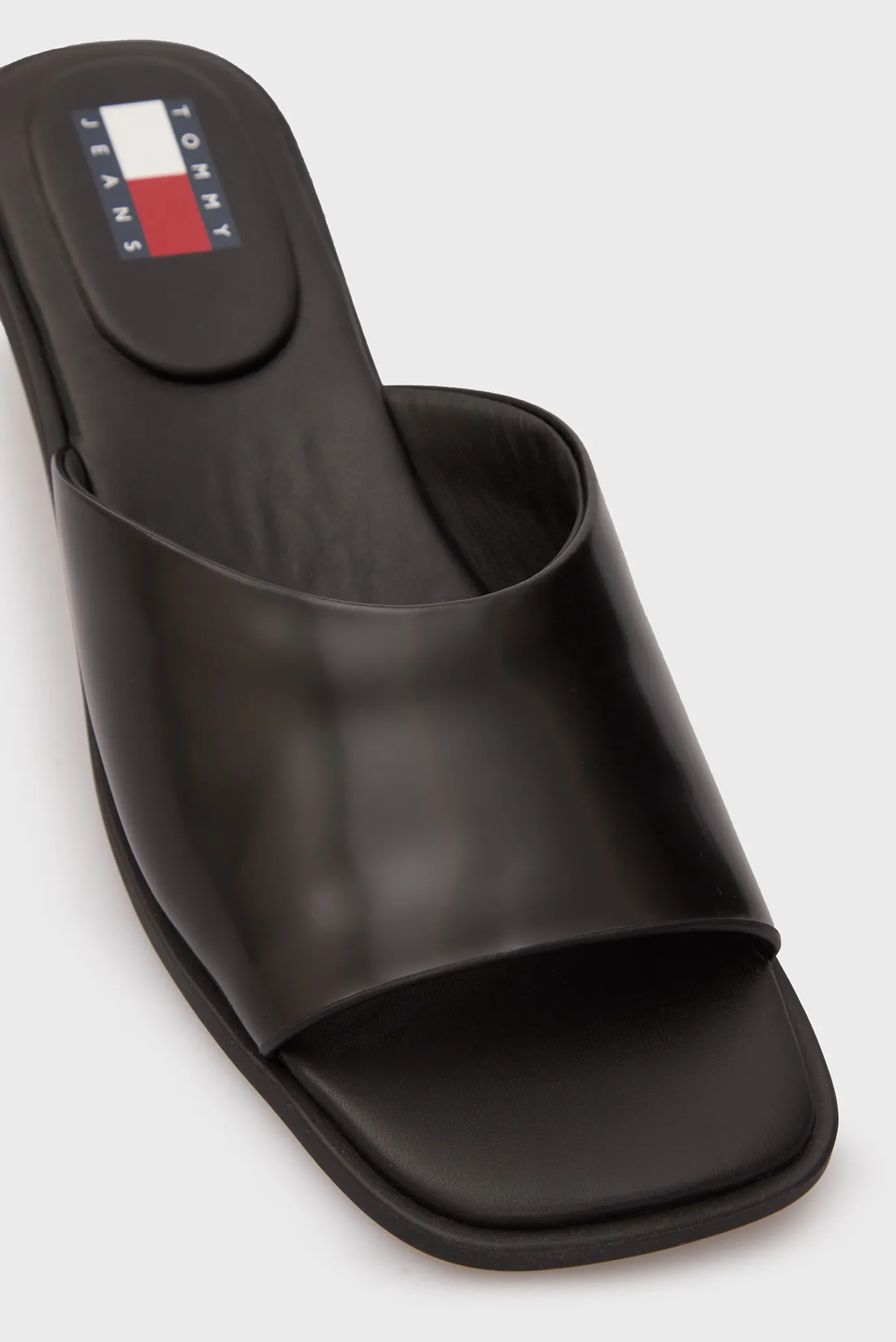 Жіночі чорні шкіряні мюлі THE NOHO MULE 5