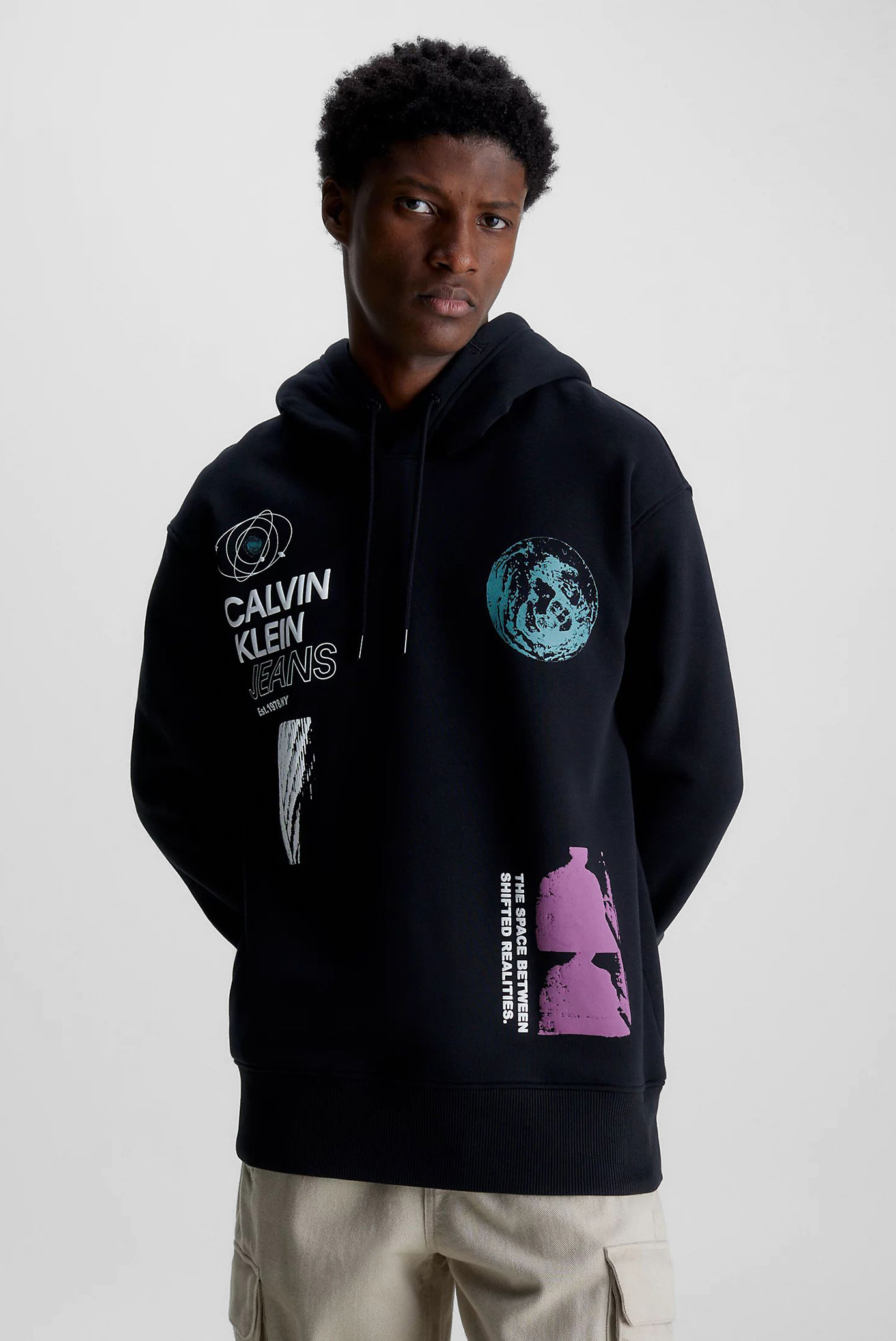 Мужское черное худи FUTURE FADE MULTI GRAPHIC HOODIE Черный XXL Calvin Klein Jeans J30J324103 Мужское черное худи FUTURE FADE MULTI GRAPHIC HOODIE Черный XXL Calvin Klein Jeans J30J324103