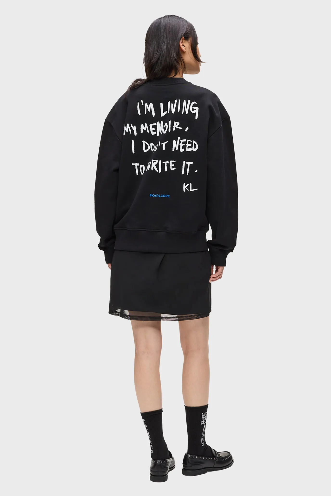 Жіночий чорний світшот relaxed 3