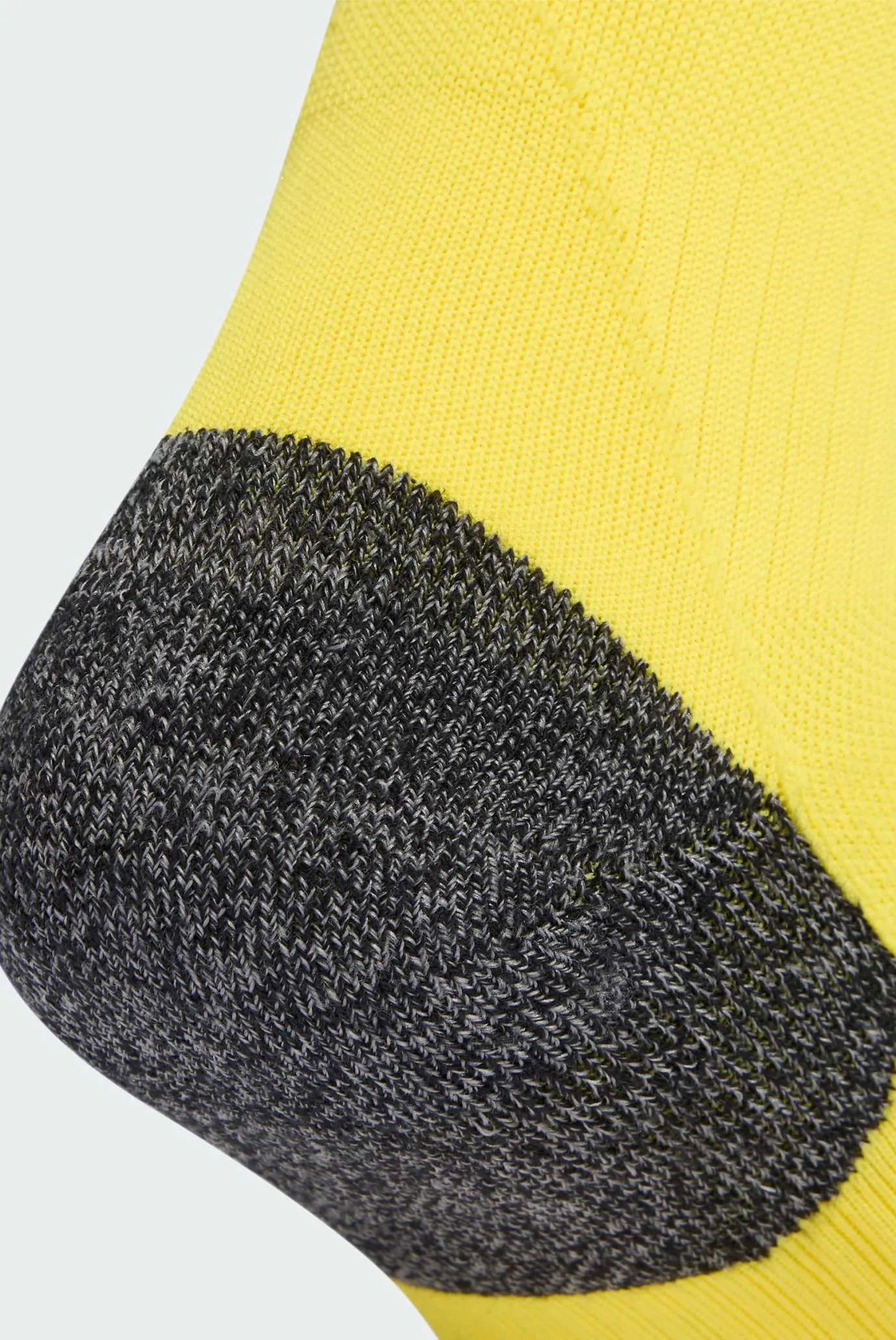 Жовті гетри Al Nassr FC 2025/2026 Home 4