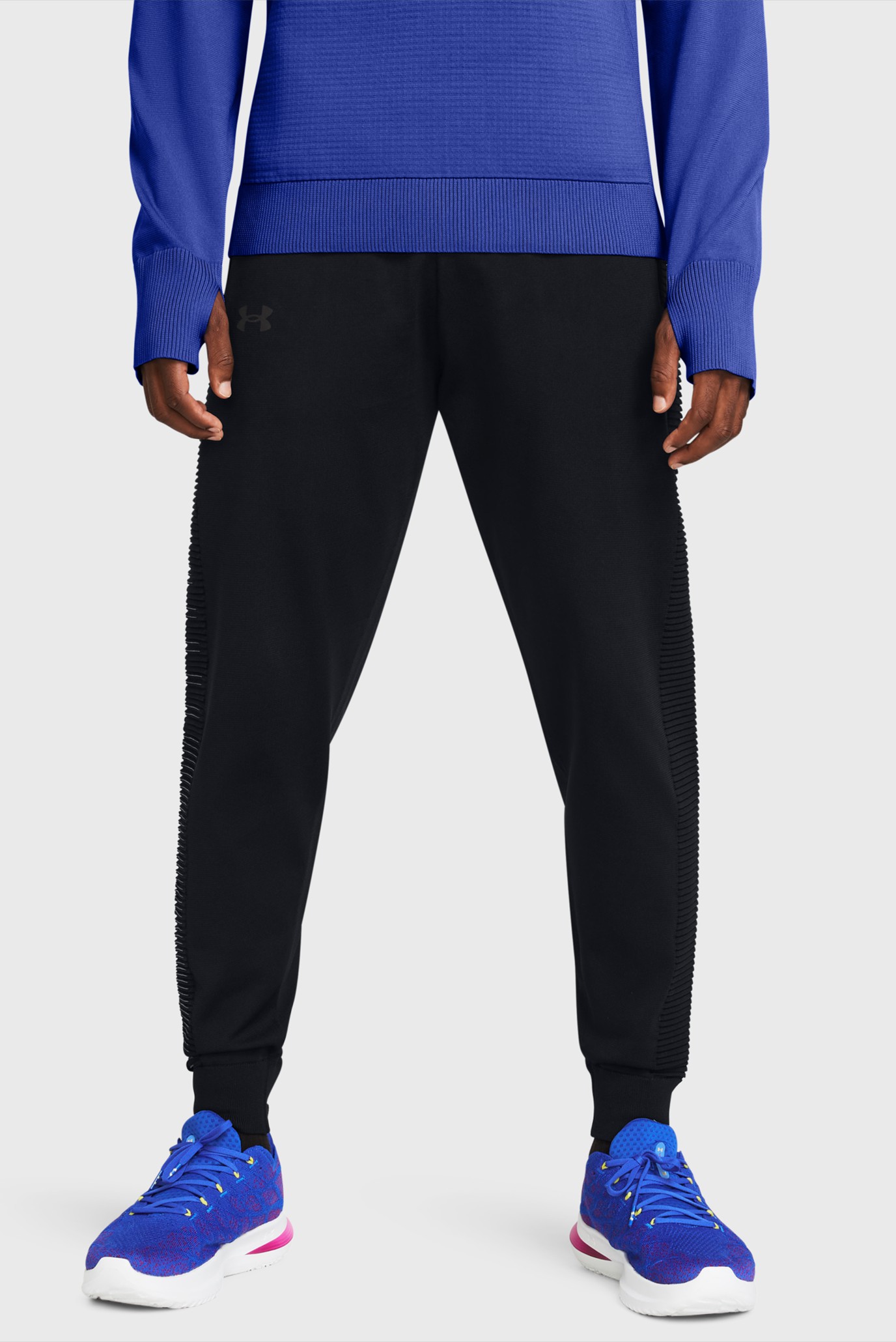 Чоловічі чорні спортивні штани UA INTELLIKNIT RUN PANT 1