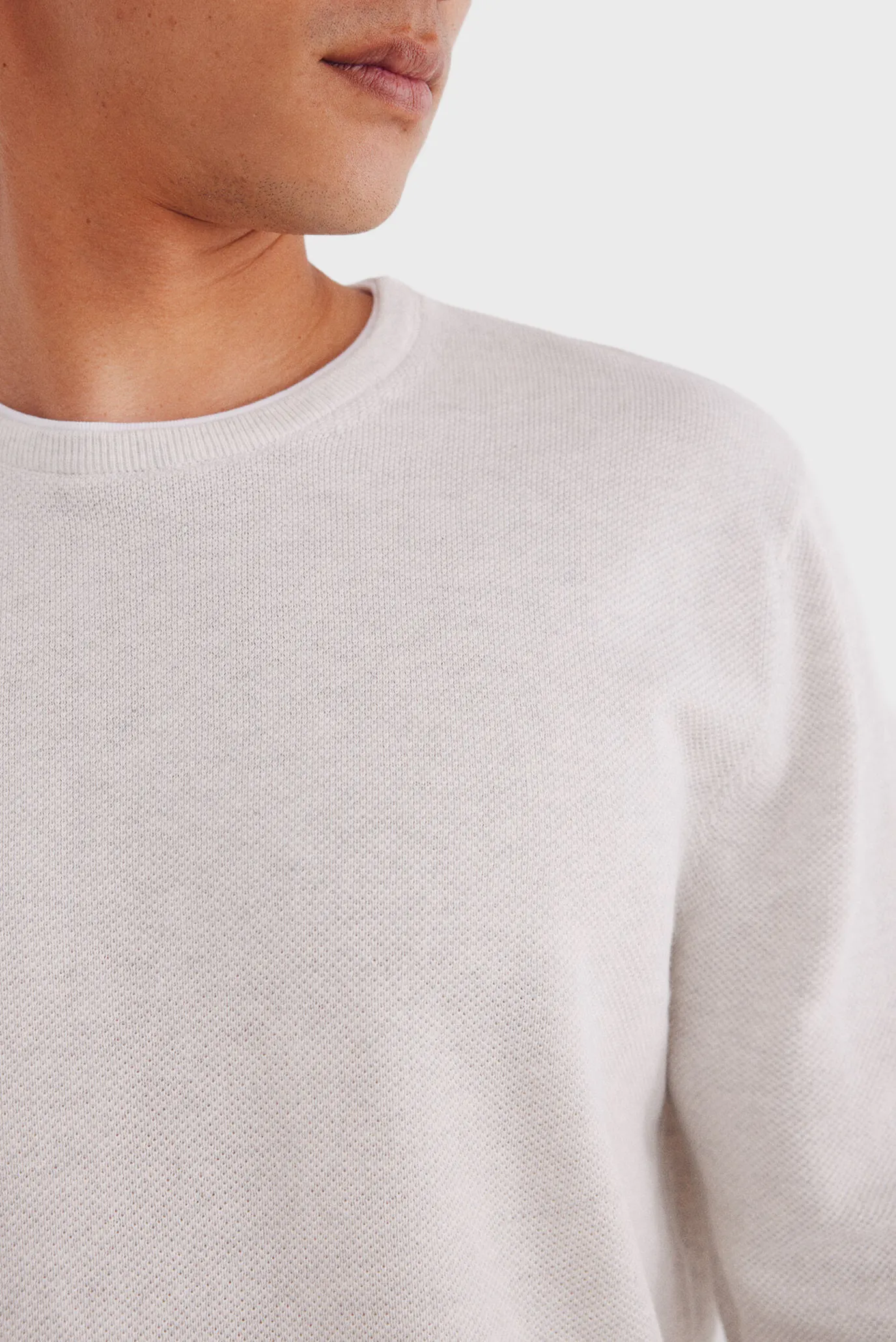 Мужской светло-серый джемпер 5