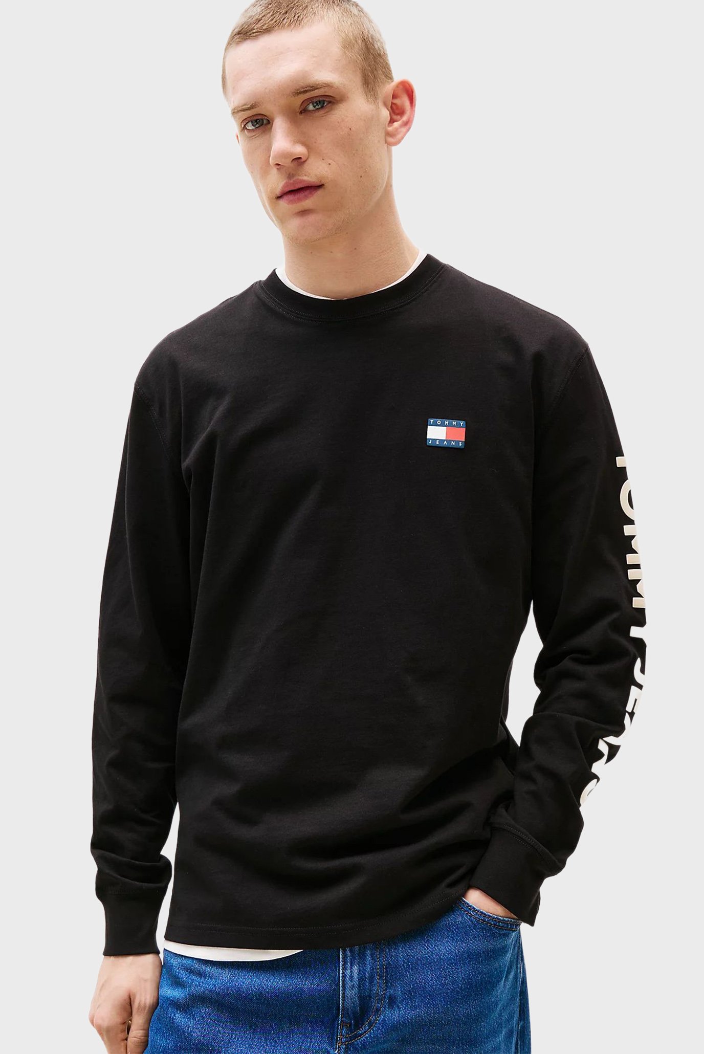Мужской черный лонгслив REG POP COL Черный XXL Tommy Jeans DM0DM21591 Мужской черный лонгслив REG POP COL Черный XXL Tommy Jeans DM0DM21591