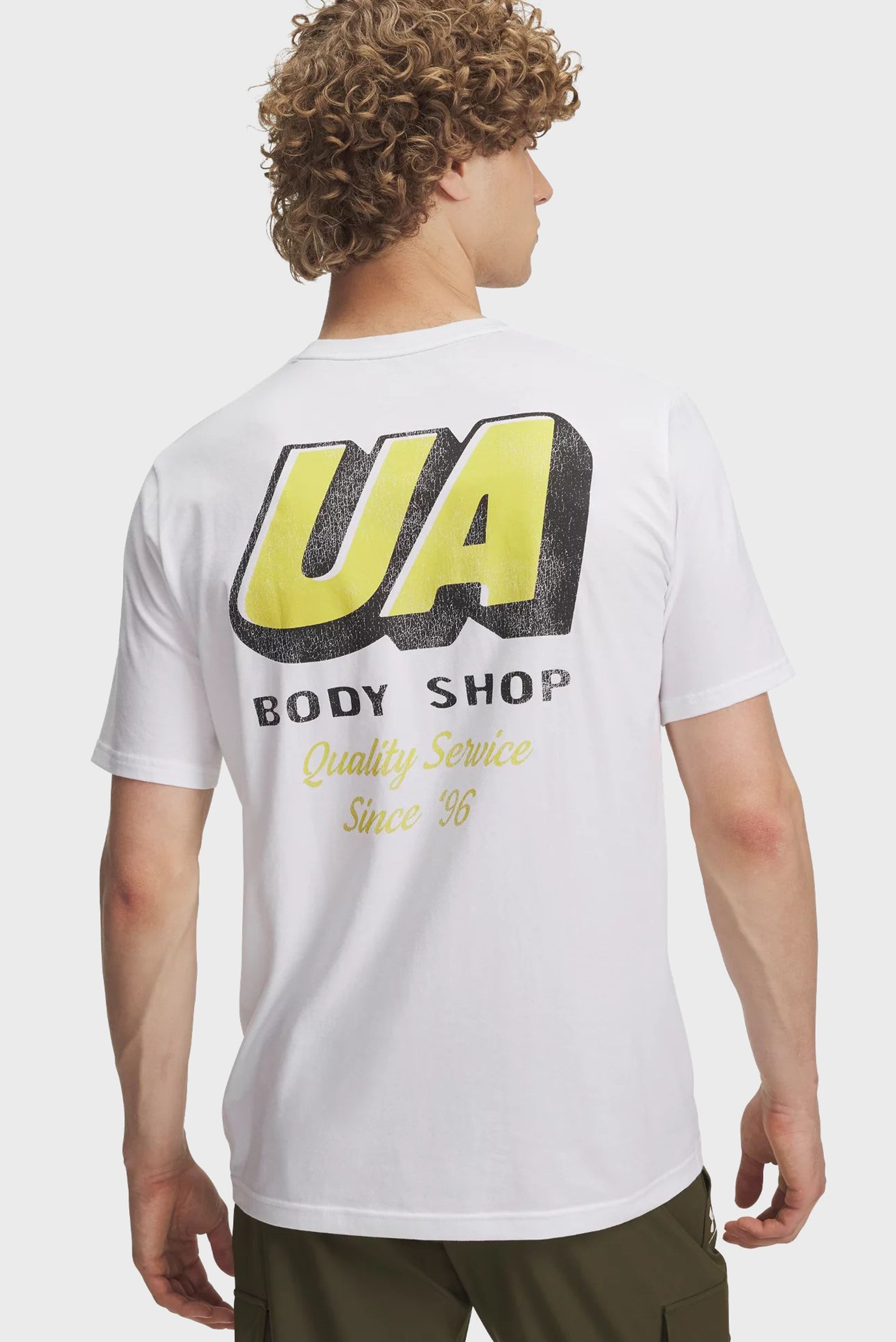 Мужская белая футболка UA 60/40S BODY SHOP SS Белый XL Under Armour 6004178-100 Мужская белая футболка UA 60/40S BODY SHOP SS Белый XL Under Armour 6004178-100