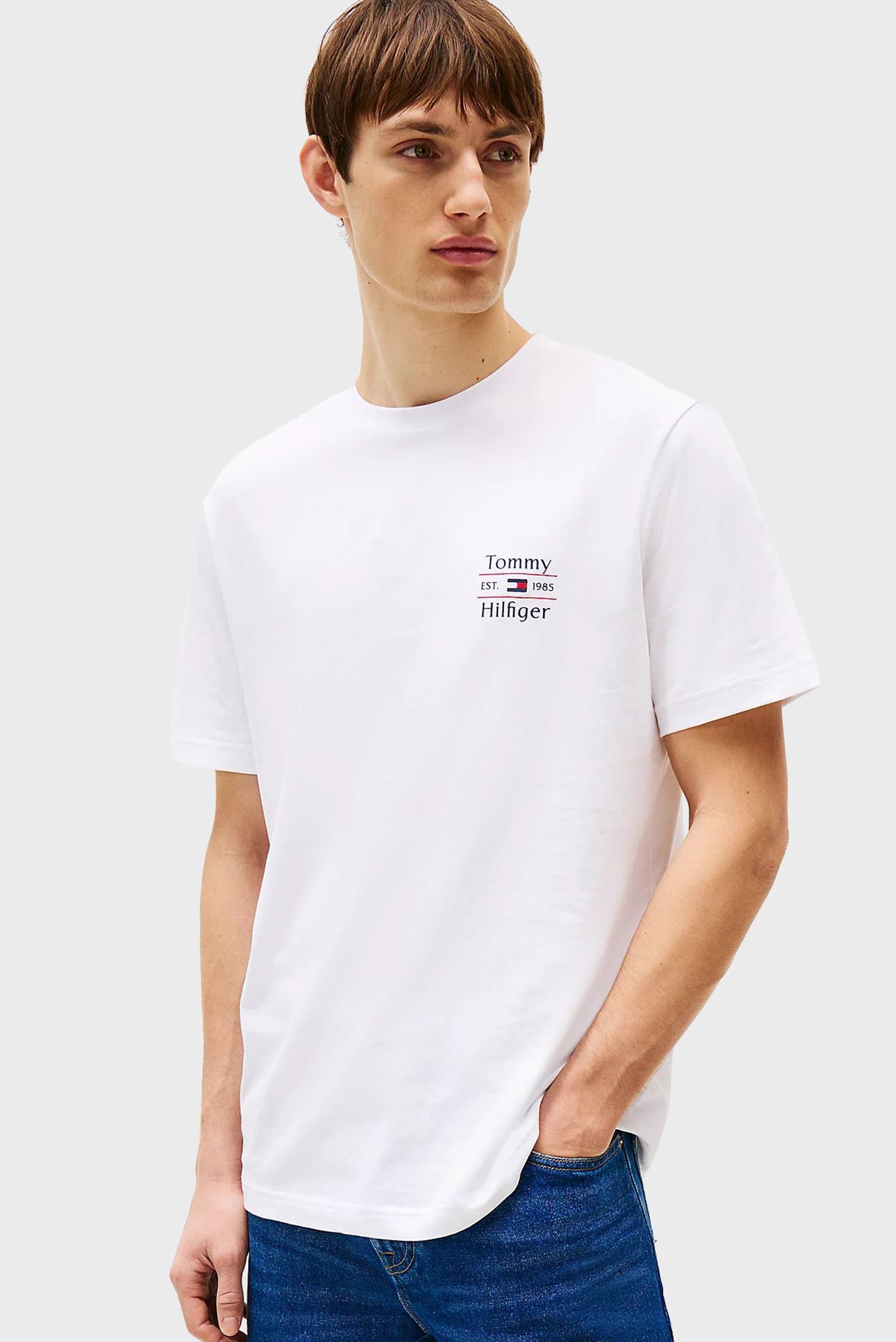 Мужская белая футболка HILFIGER STACK TEE Белый XL Tommy Hilfiger MW0MW38622 Мужская белая футболка HILFIGER STACK TEE Белый XL Tommy Hilfiger MW0MW38622