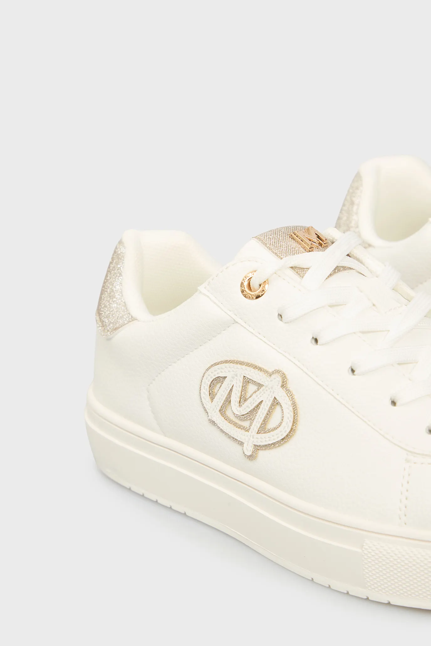 Жіночі білі снікерси RILLY BLAKE 2