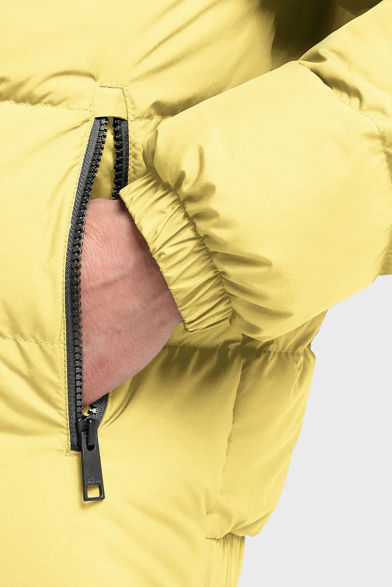 Женский желтый пуховик 4