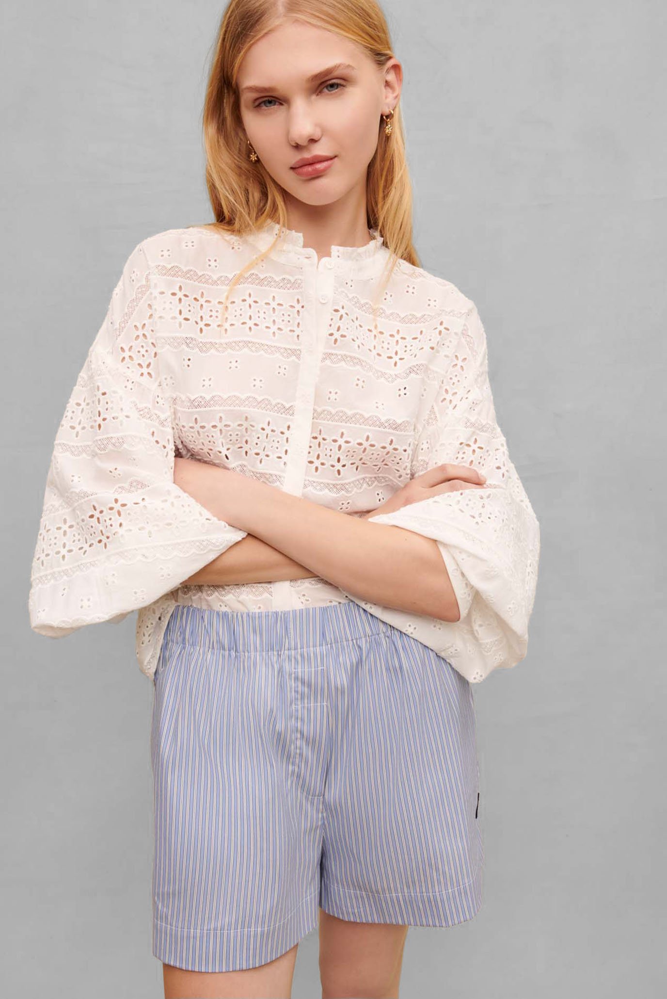 Женские голубые шорты в полоску MAJE MFPSH00478_LIGHT BLUE — MD-Fashion