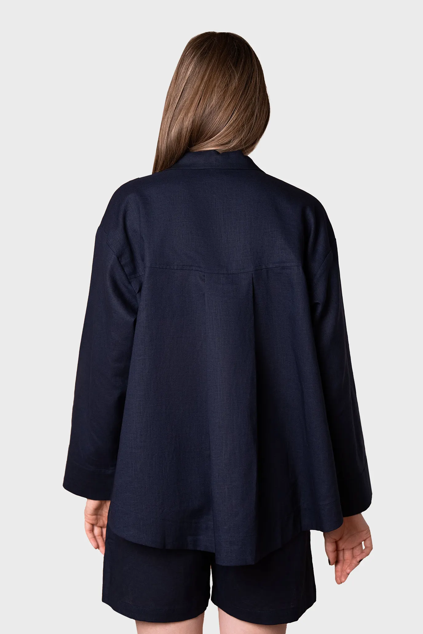 Женская темно-синяя рубашка 3