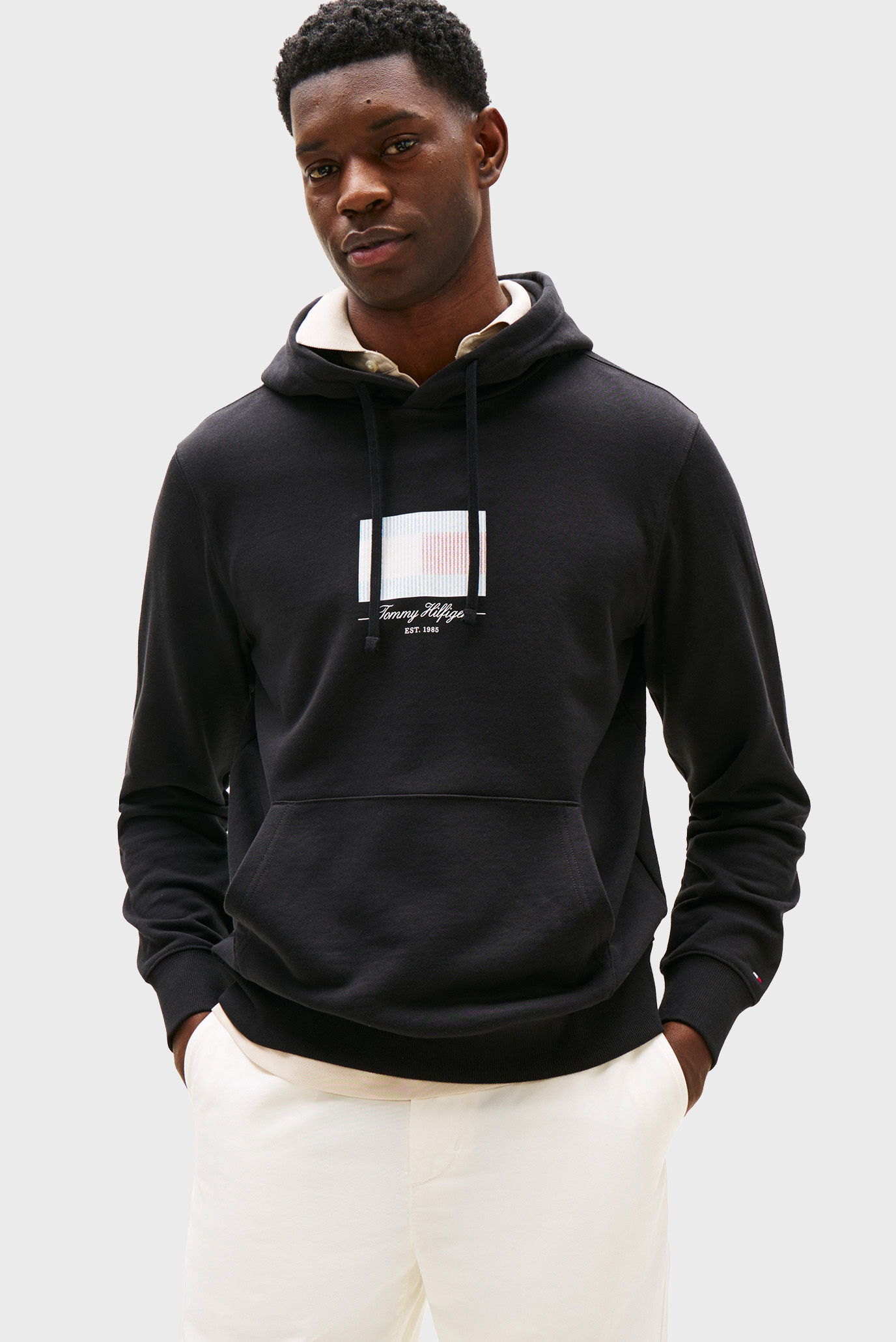 Мужское черное худи ITHACA FLAG Черный XL Tommy Hilfiger MW0MW39377 Мужское черное худи ITHACA FLAG Черный XL Tommy Hilfiger MW0MW39377