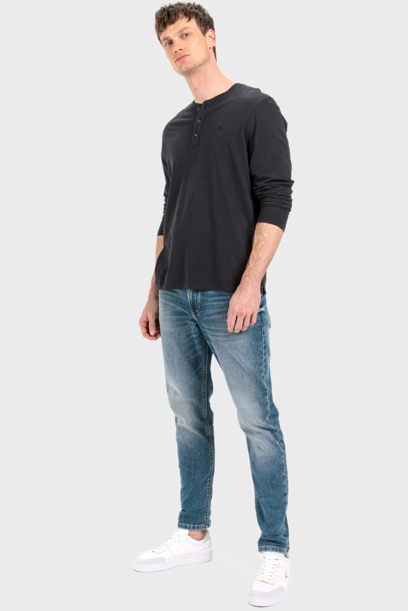 Чоловічий темно-сірий лонгслів 4