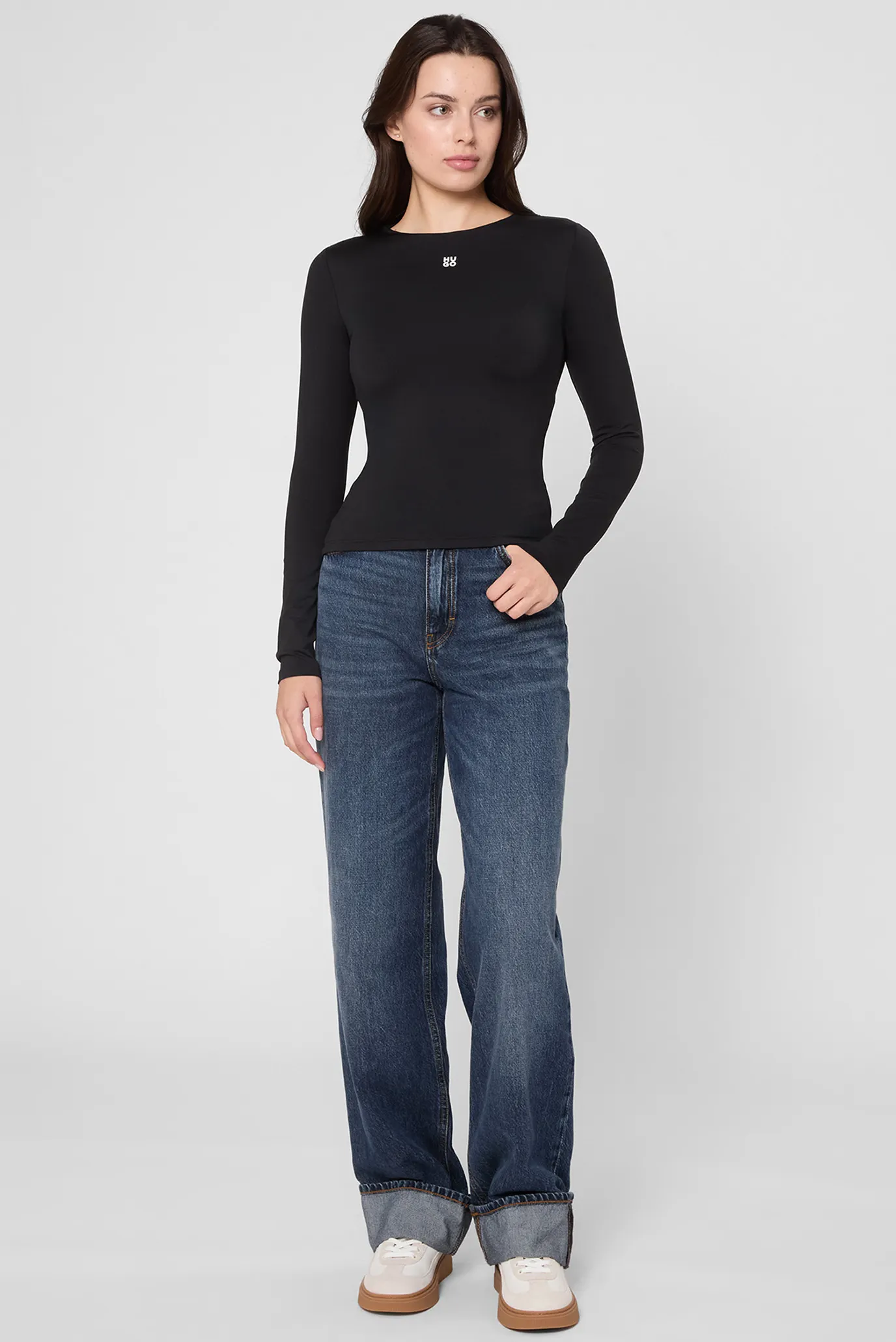 Женский черный лонгслив 4