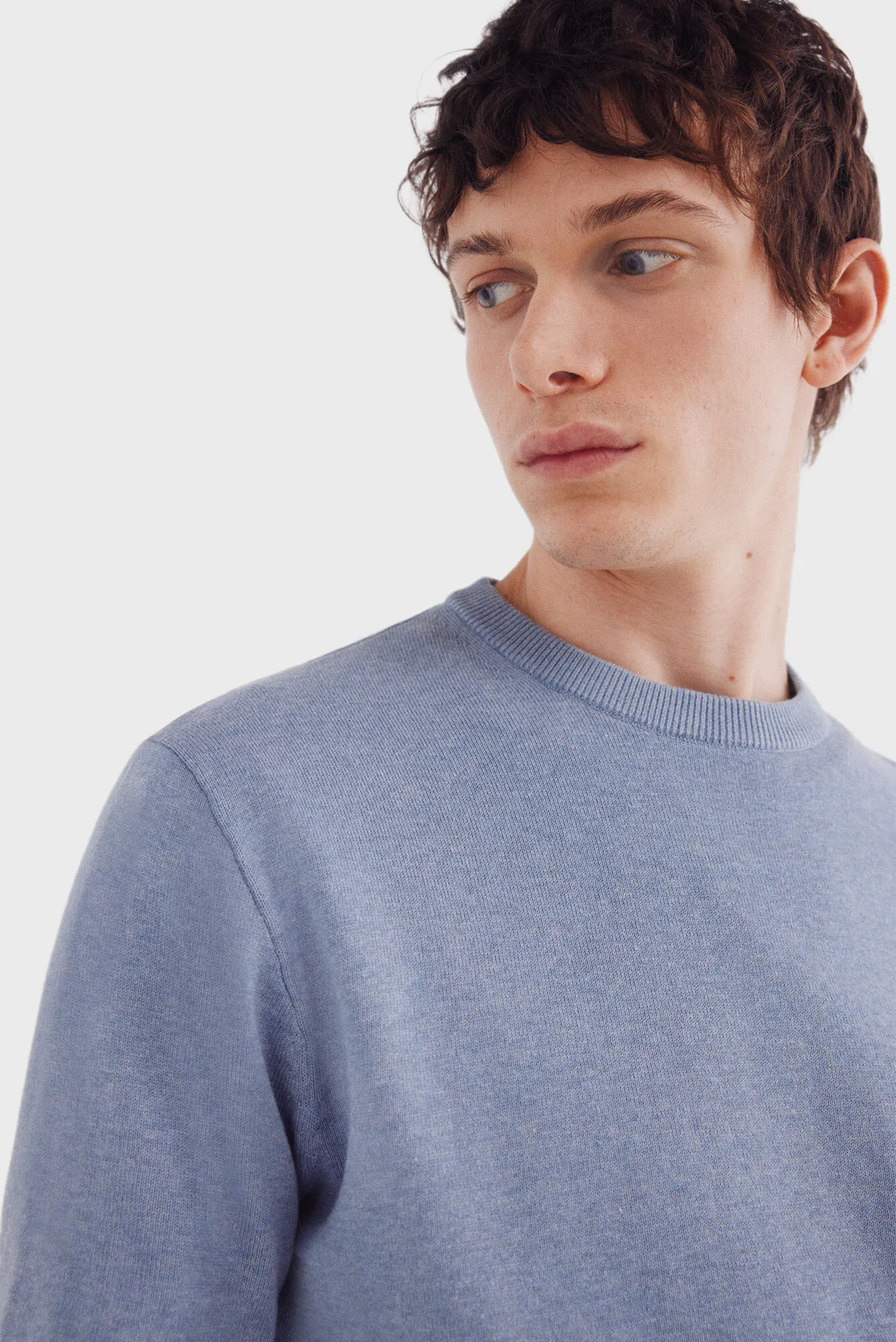 Мужской голубой джемпер 4