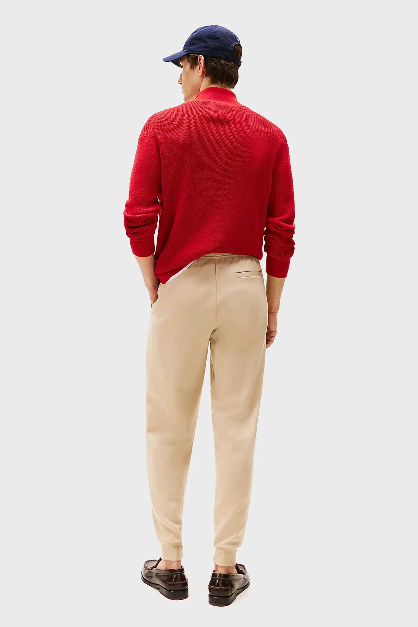 Чоловічі бежеві спортивні штани ESSENTIAL INTECHNO 4