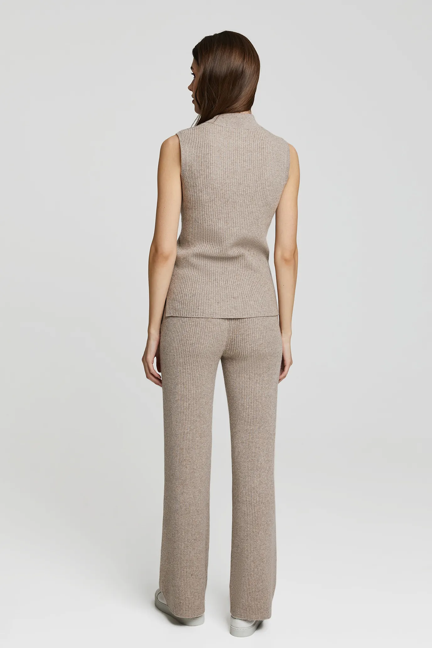 Жіночі бежеві кашемірові брюки 3