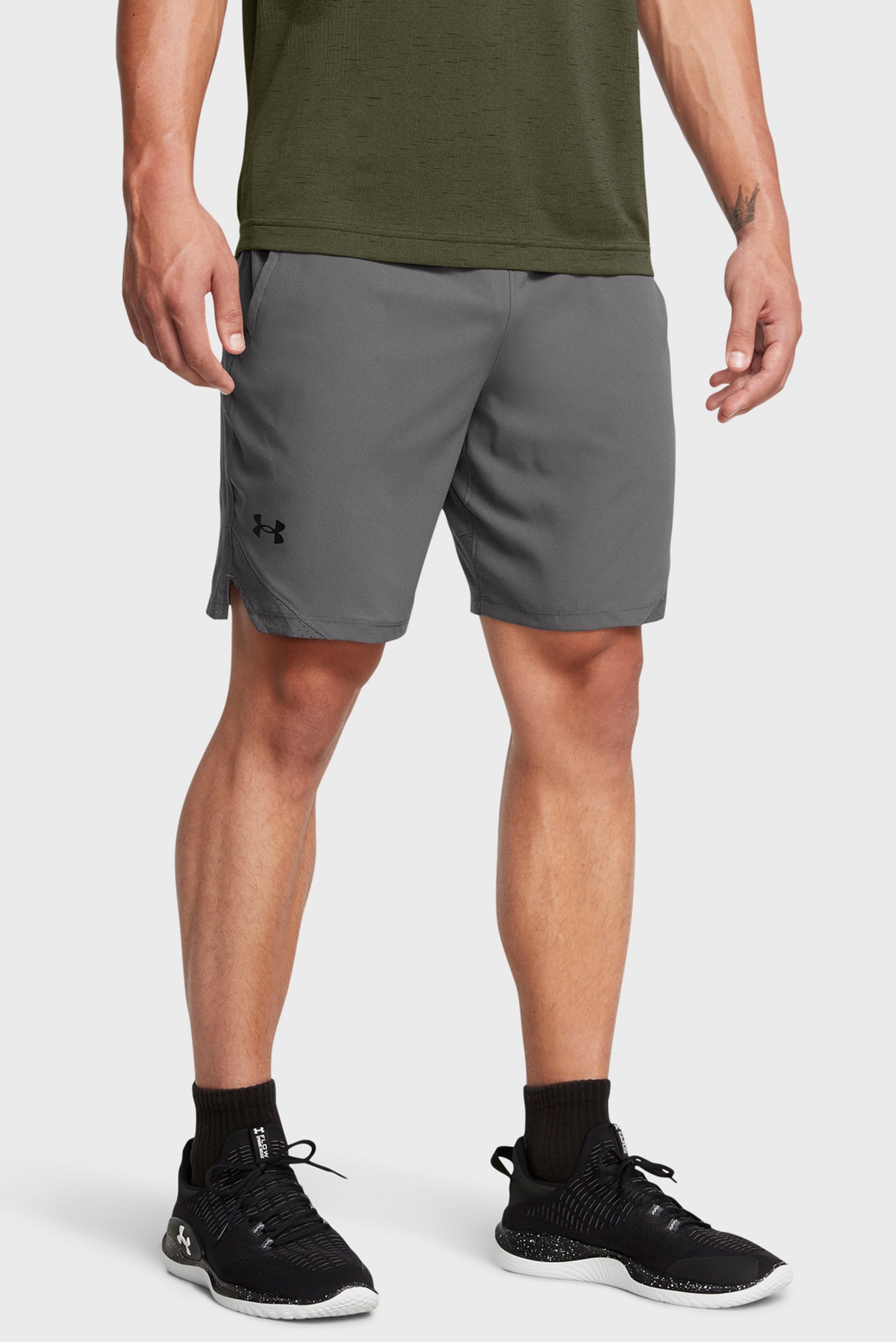 Чоловічі сірі шорти UA Vanish Woven 8in Shorts 1