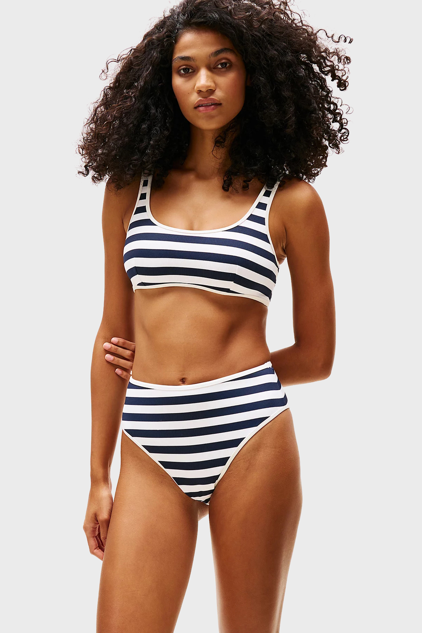 Женский топ от купальника в полоску BRALETTE Разноцветный M Tommy Hilfiger UW0UW05807 Женский топ от купальника в полоску BRALETTE Разноцветный M Tommy Hilfiger UW0UW05807