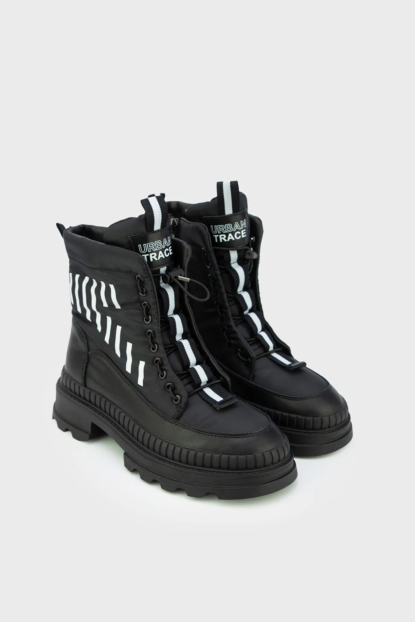 Жіночі чорні черевики 2