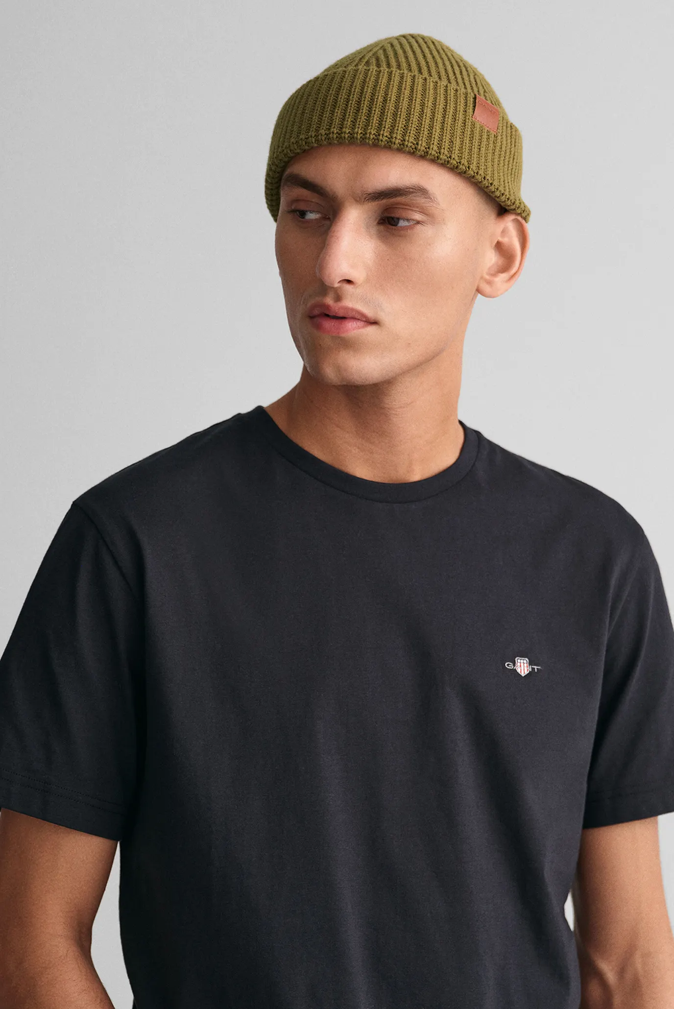 Мужская черная футболка REG SHIELD SS T-SHIRT 4