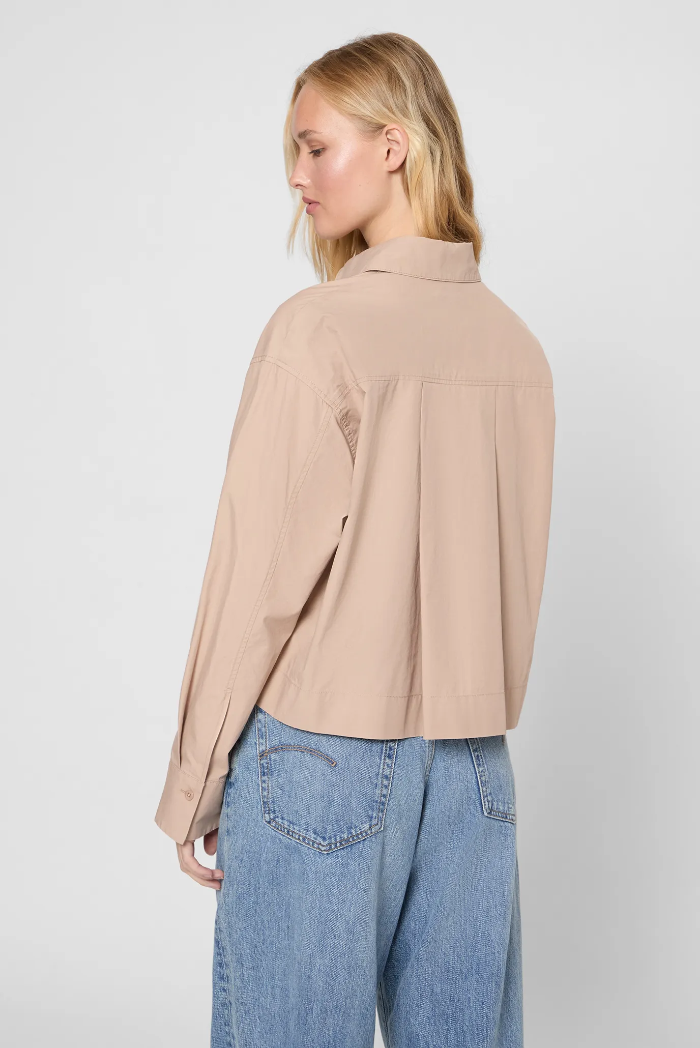 Жіноча бежева сорочка 4