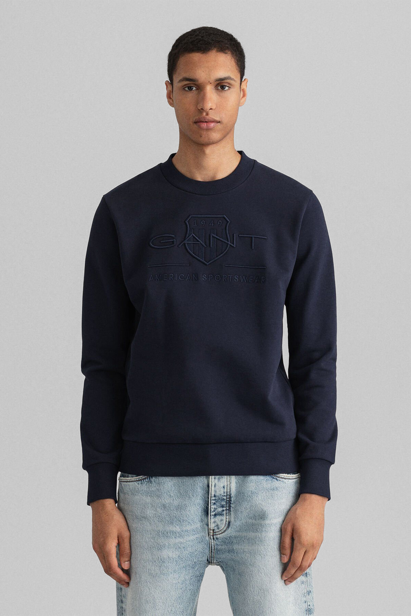 Мужской темно-синий свитшот REG TONAL SHIELD C-NECK Синий S Gant 2036017 Мужской темно-синий свитшот REG TONAL SHIELD C-NECK Синий S Gant 2036017