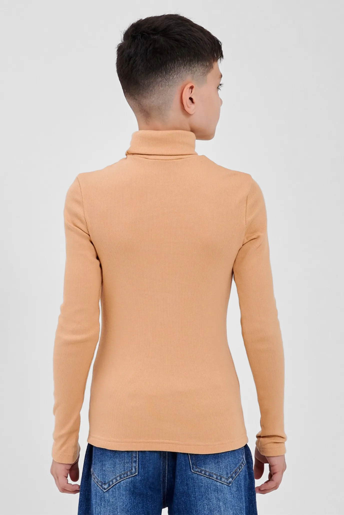 Детский персиковый гольф 3